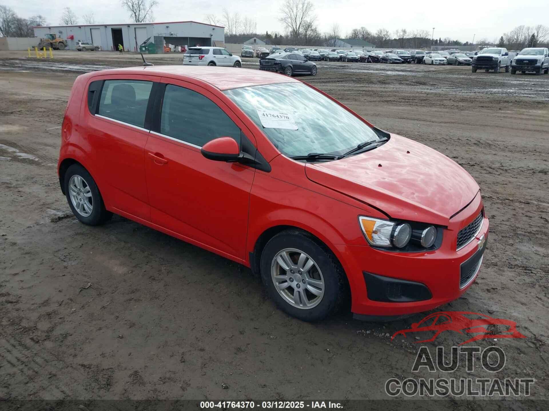 CHEVROLET SONIC 2013 - 1G1JC6SB2D4179193