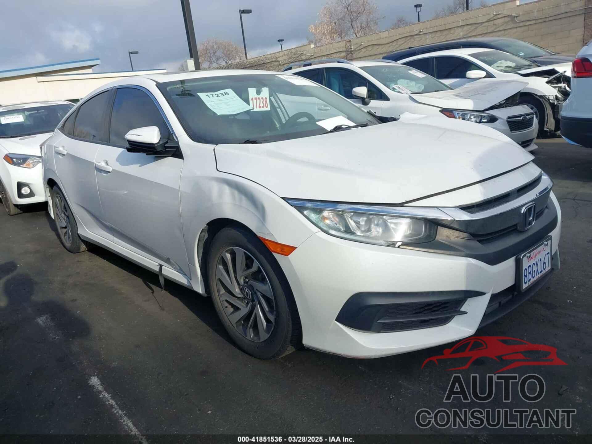 HONDA CIVIC 2018 - 2HGFC2F74JH519004