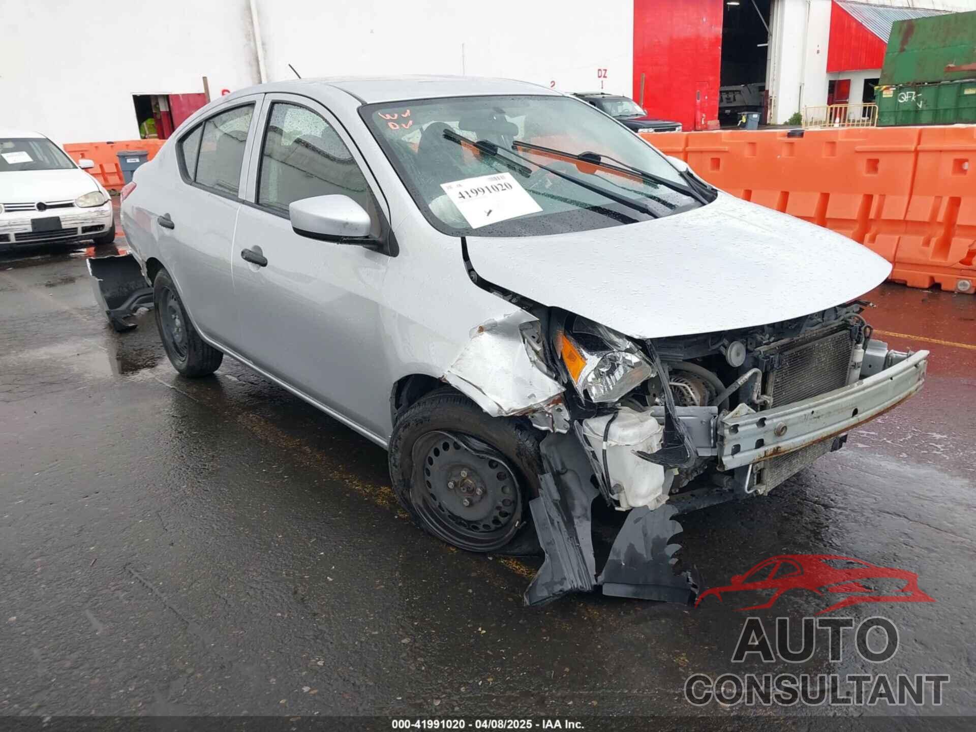 NISSAN VERSA 2017 - 3N1CN7AP0HL857763