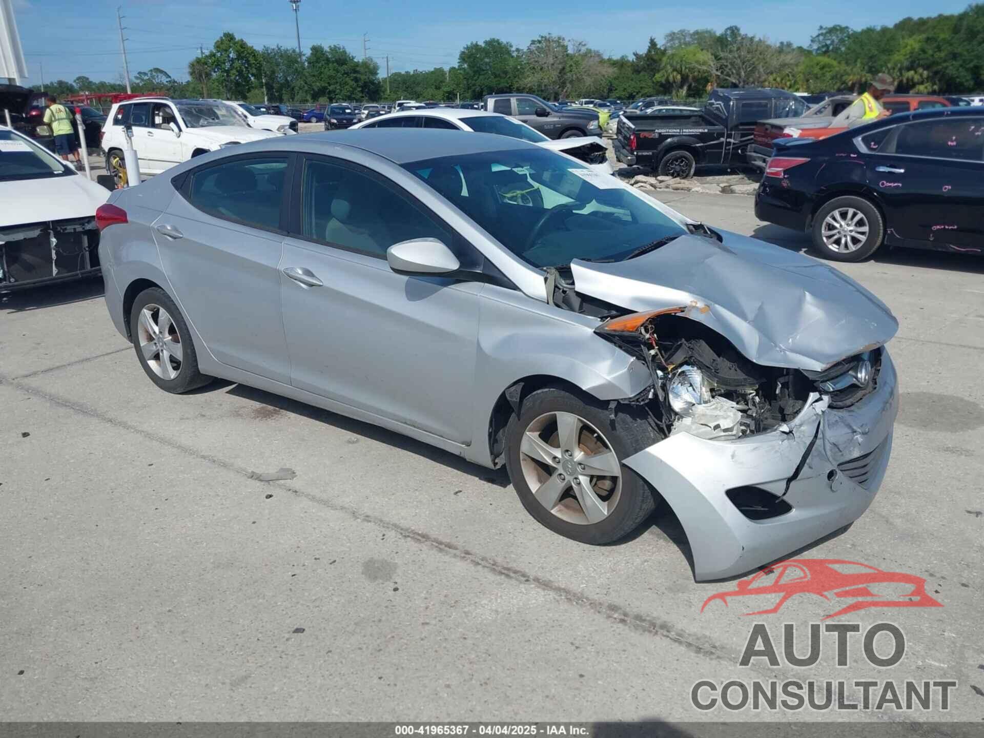 HYUNDAI ELANTRA 2013 - 5NPDH4AE6DH435691