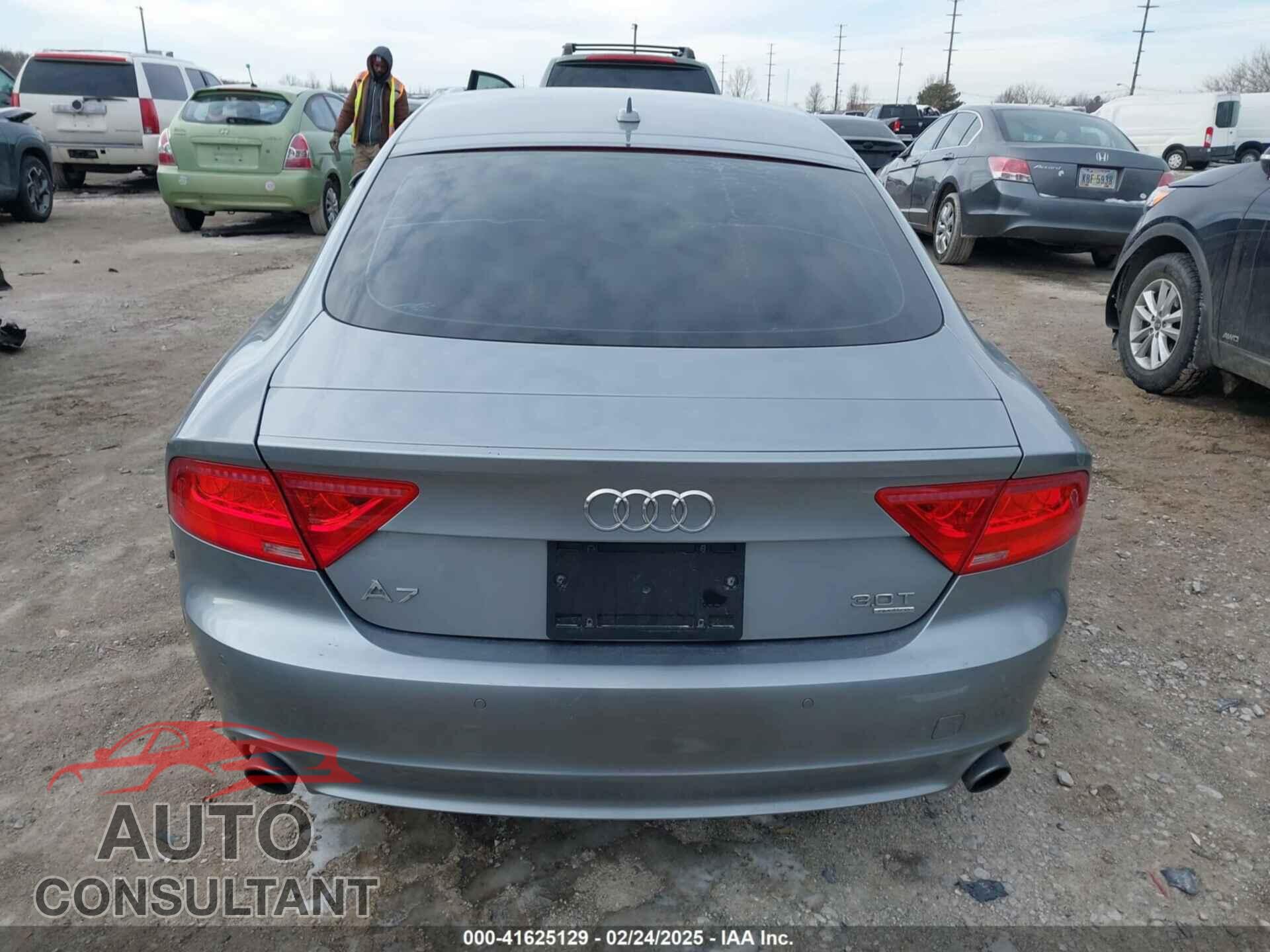 AUDI A7 2012 - WAUYGAFC2CN124927