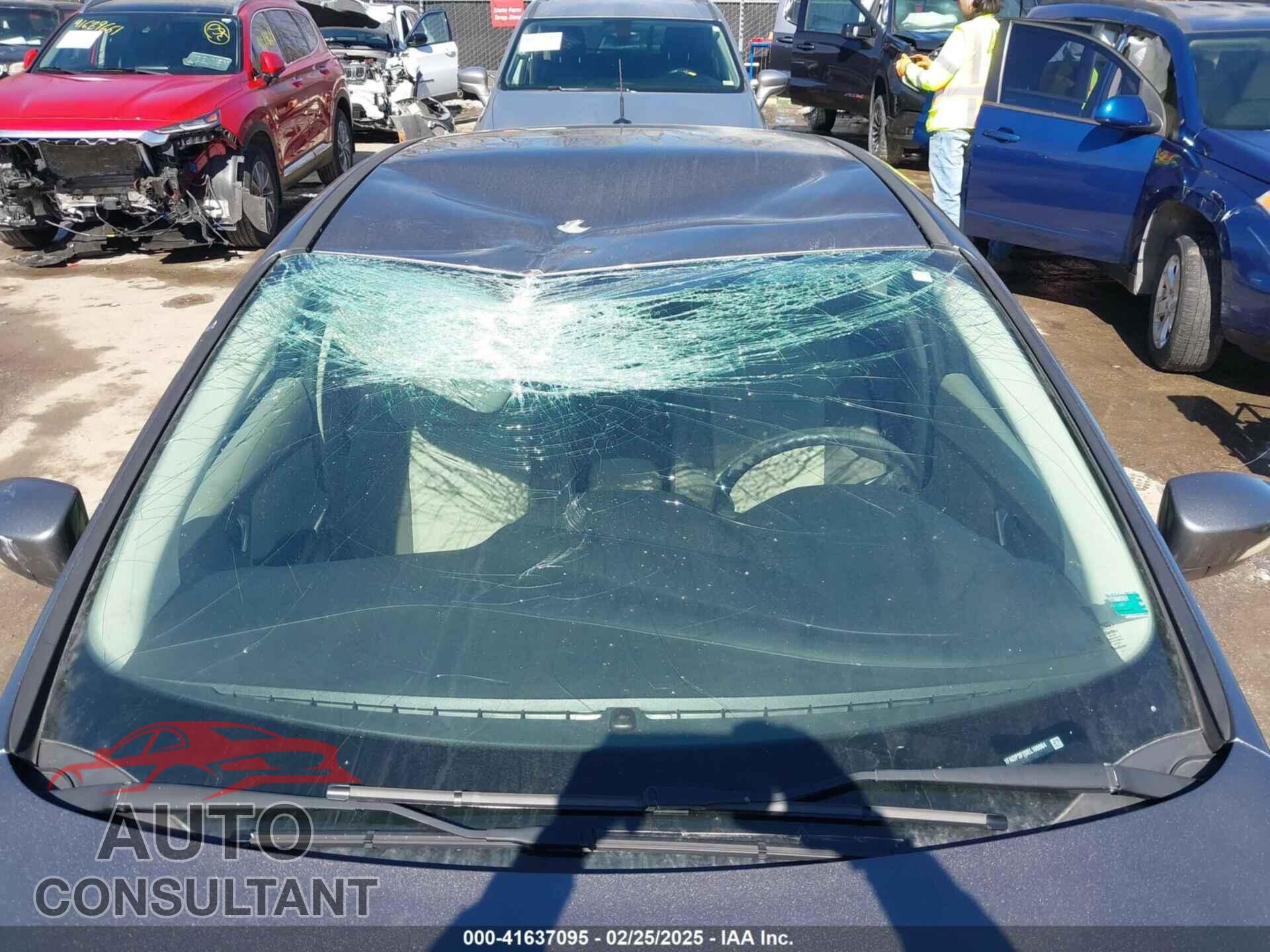 FORD FOCUS 2014 - 1FADP3F20EL168904