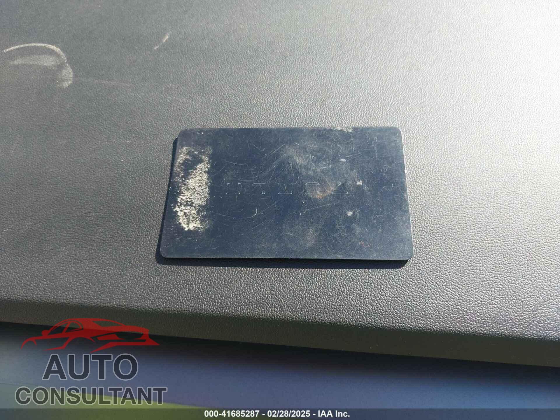TESLA MODEL 3 2021 - 5YJ3E1EA0MF009620