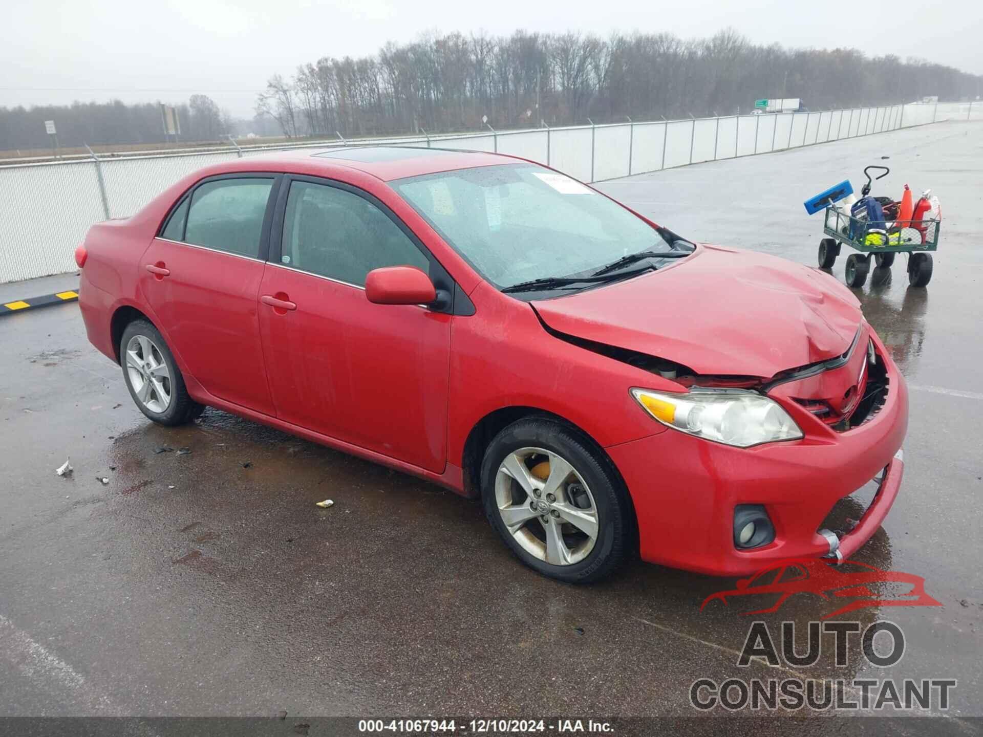 TOYOTA COROLLA 2013 - 2T1BU4EE4DC082979