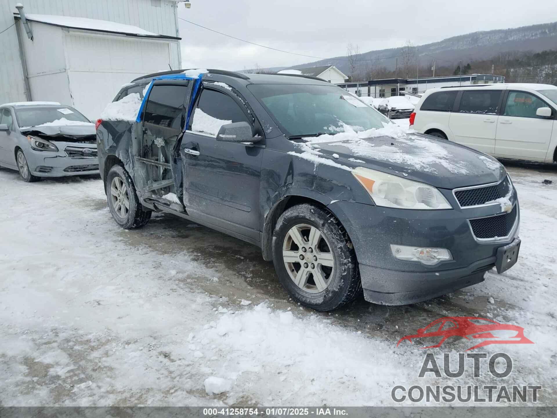 CHEVROLET TRAVERSE 2011 - 1GNKVGEDXBJ183474