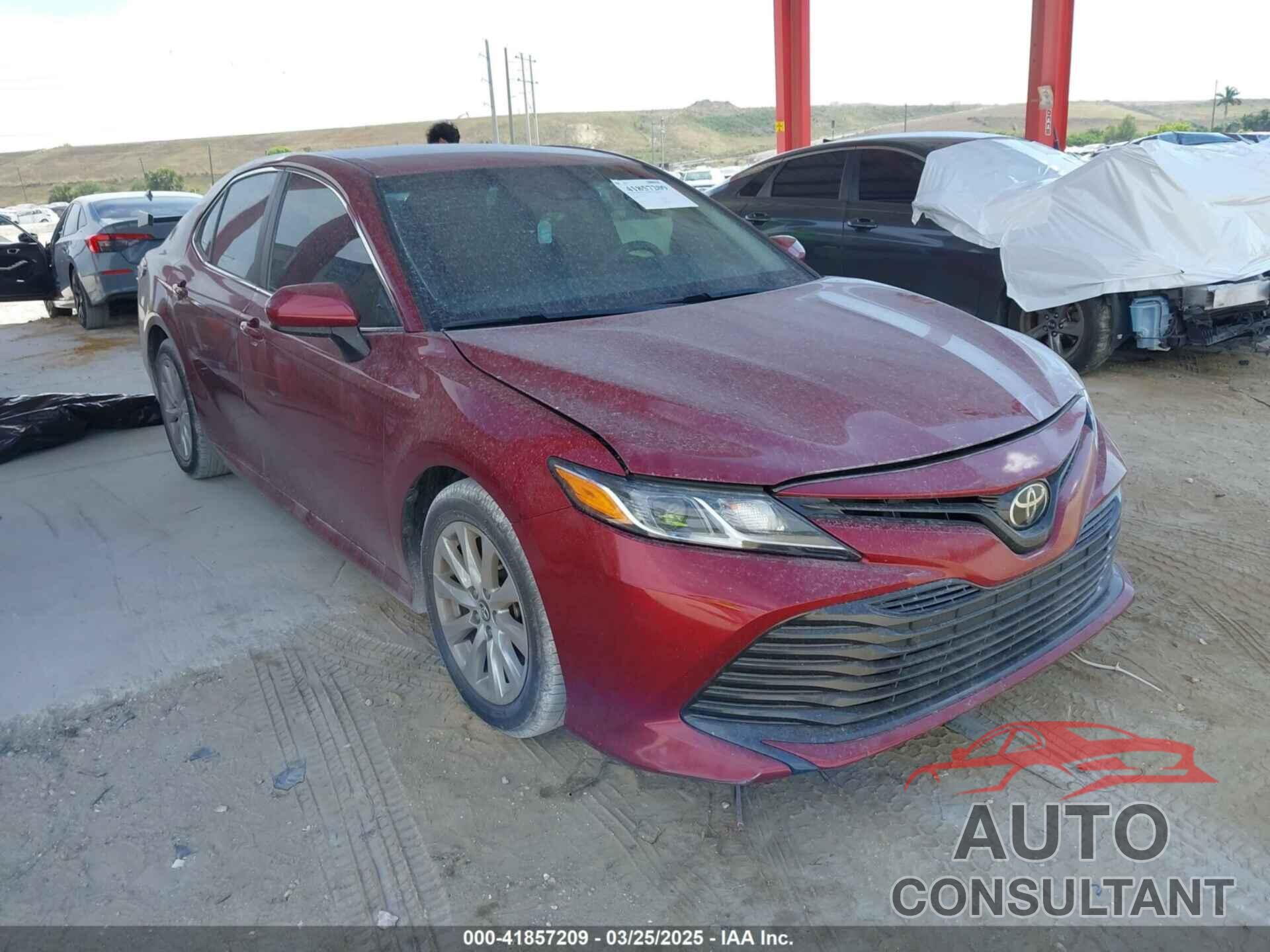 TOYOTA CAMRY 2018 - 4T1B11HK8JU547847