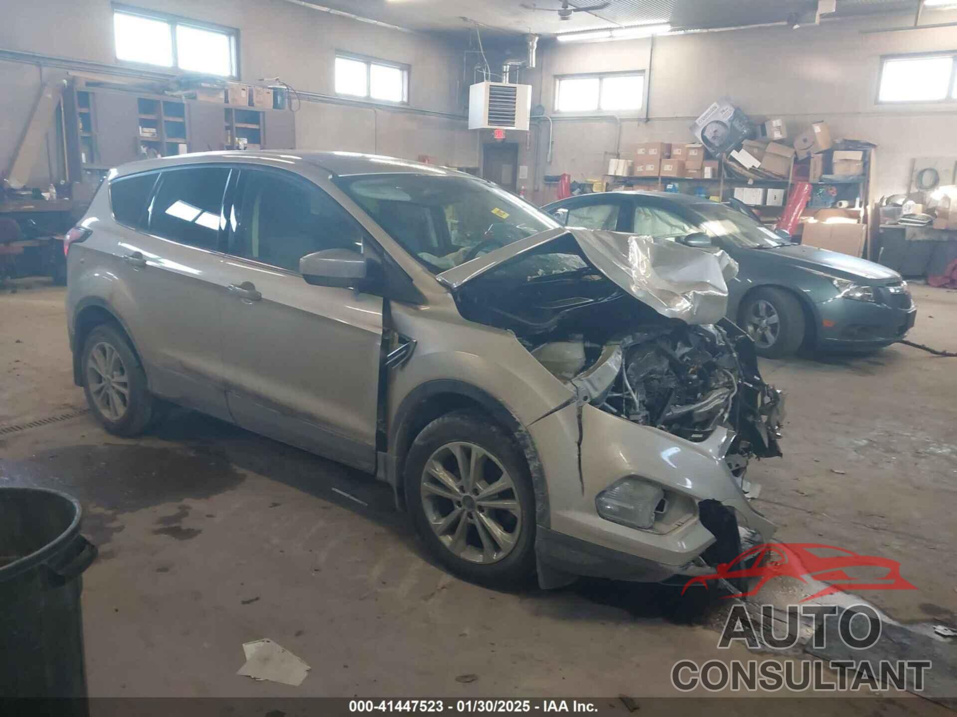 FORD ESCAPE 2017 - 1FMCU0GD0HUC93439