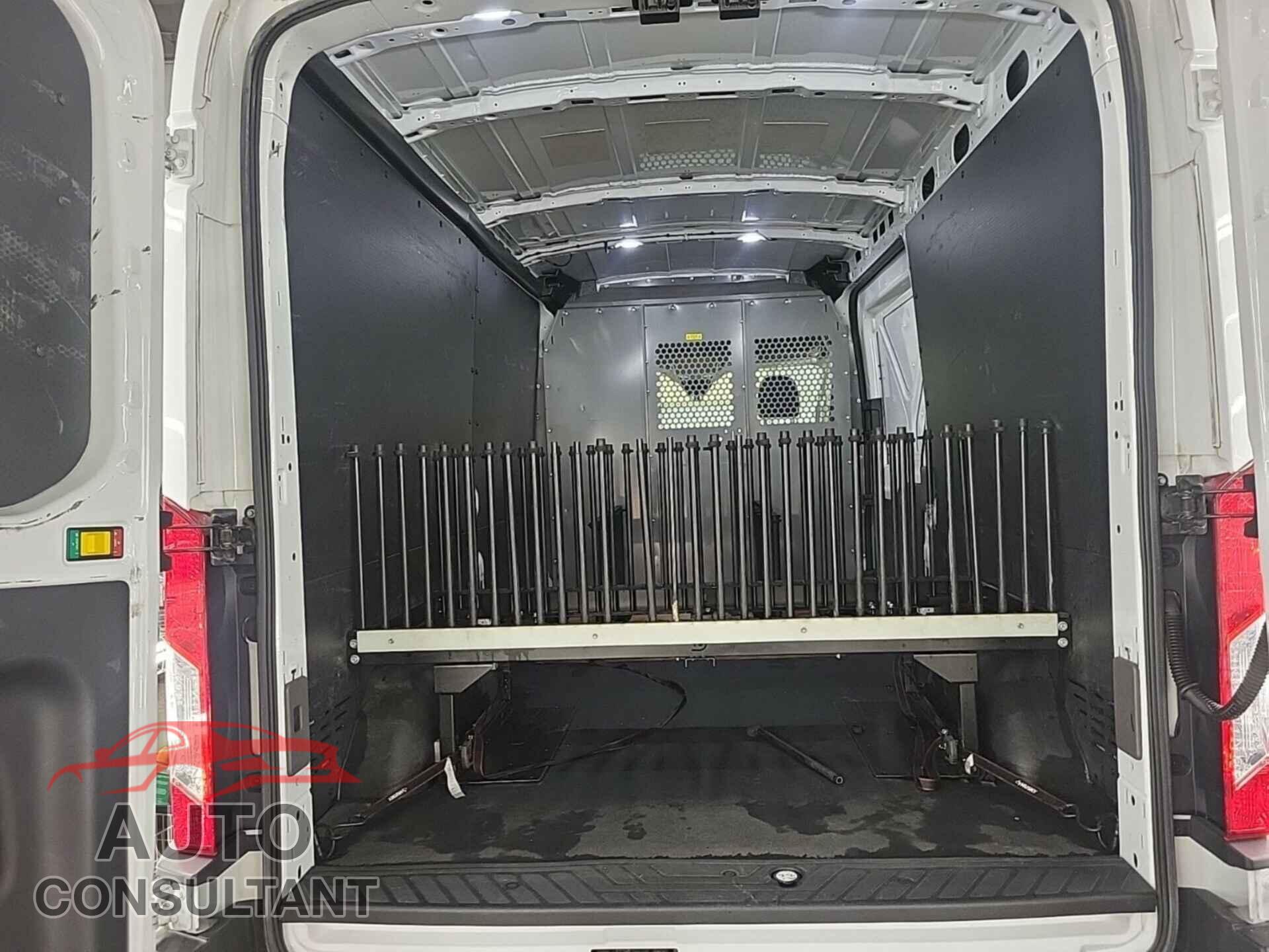 FORD TRANSIT 2020 - 1FTBR2CG4LKA91897