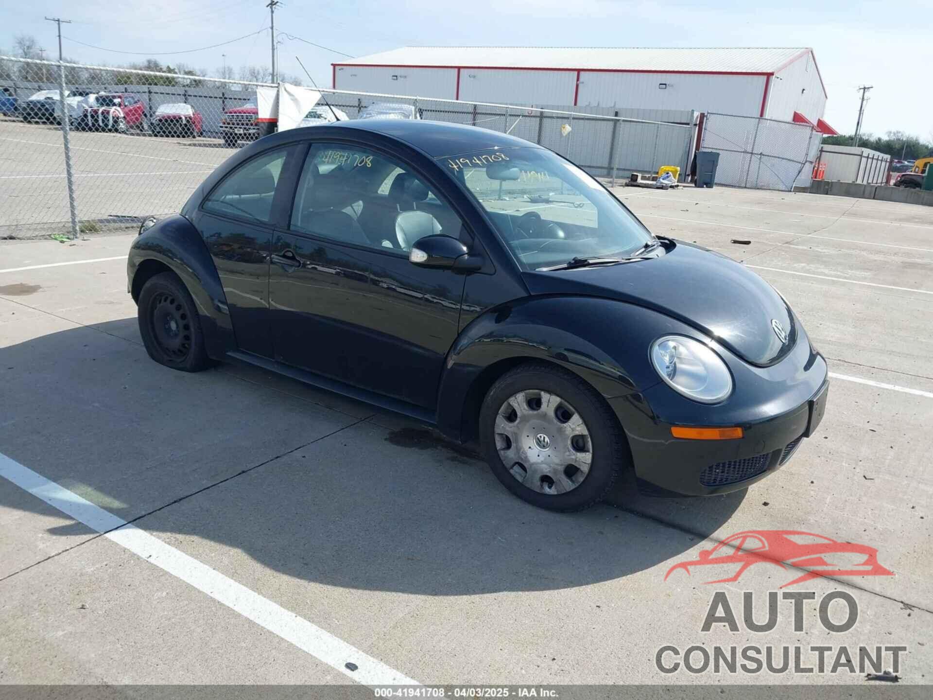 VOLKSWAGEN NEW BEETLE 2010 - 3VWPW3AG0AM021811