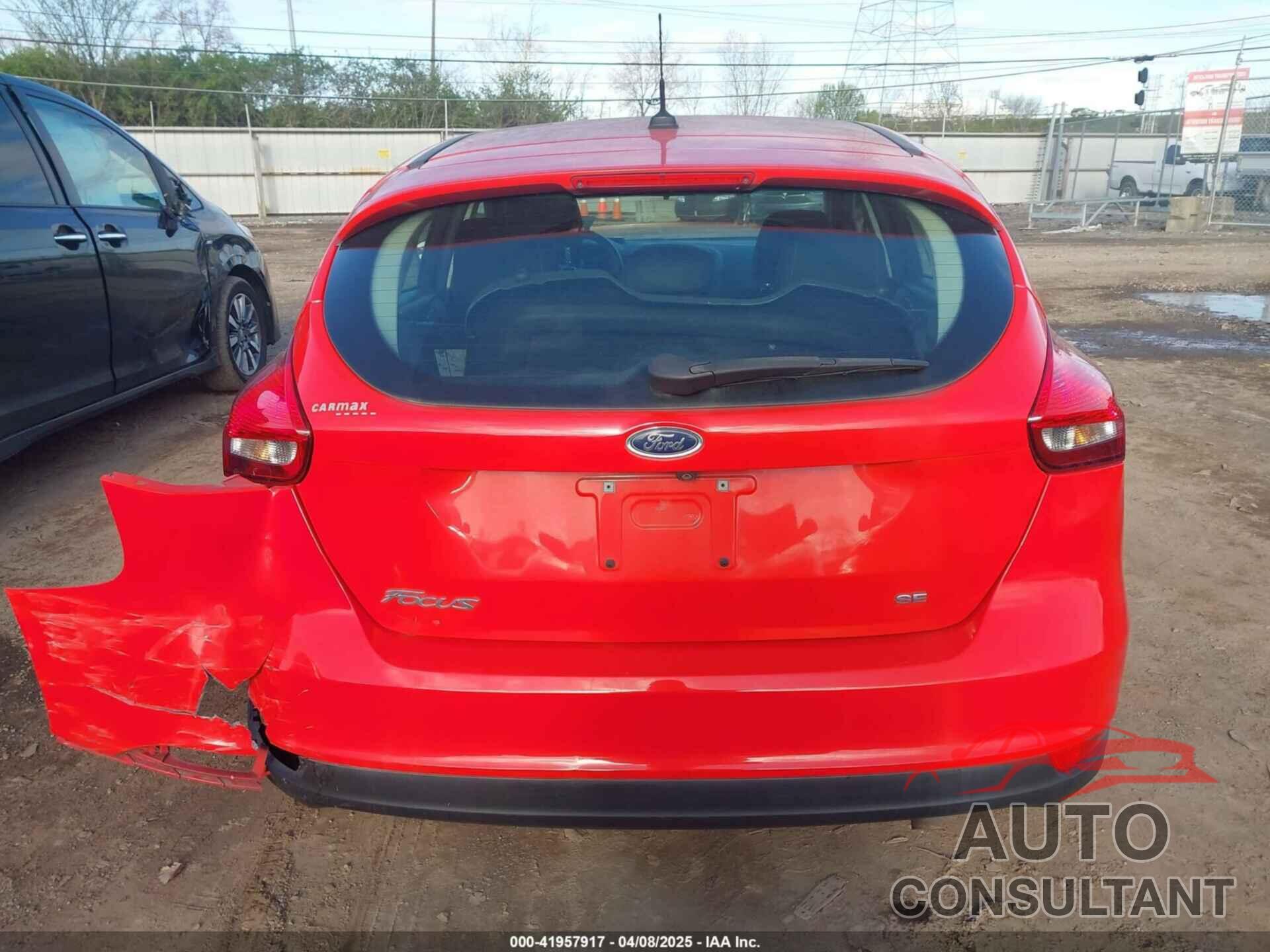 FORD FOCUS 2017 - 1FADP3K23HL259577