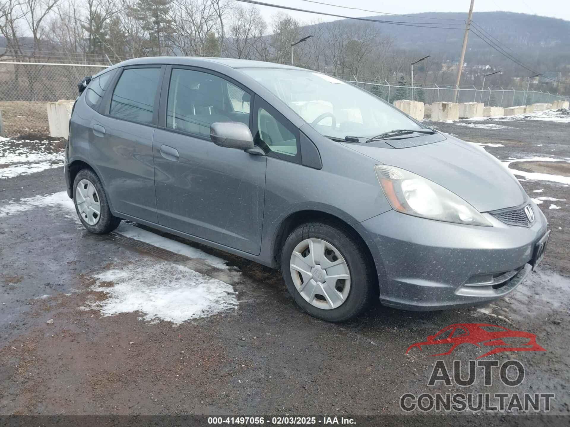 HONDA FIT 2013 - JHMGE8H39DC021056