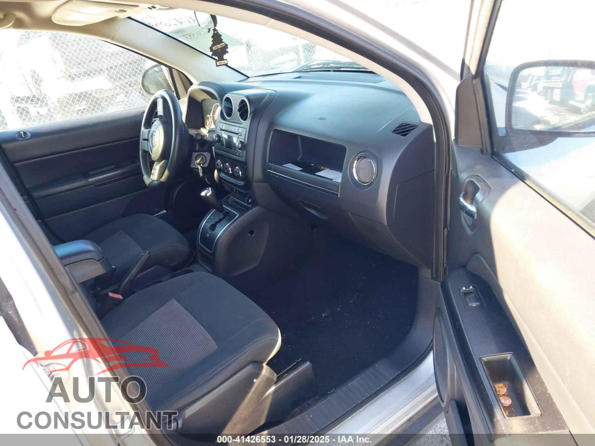 JEEP COMPASS 2011 - 1J4NF1FB4BD141758