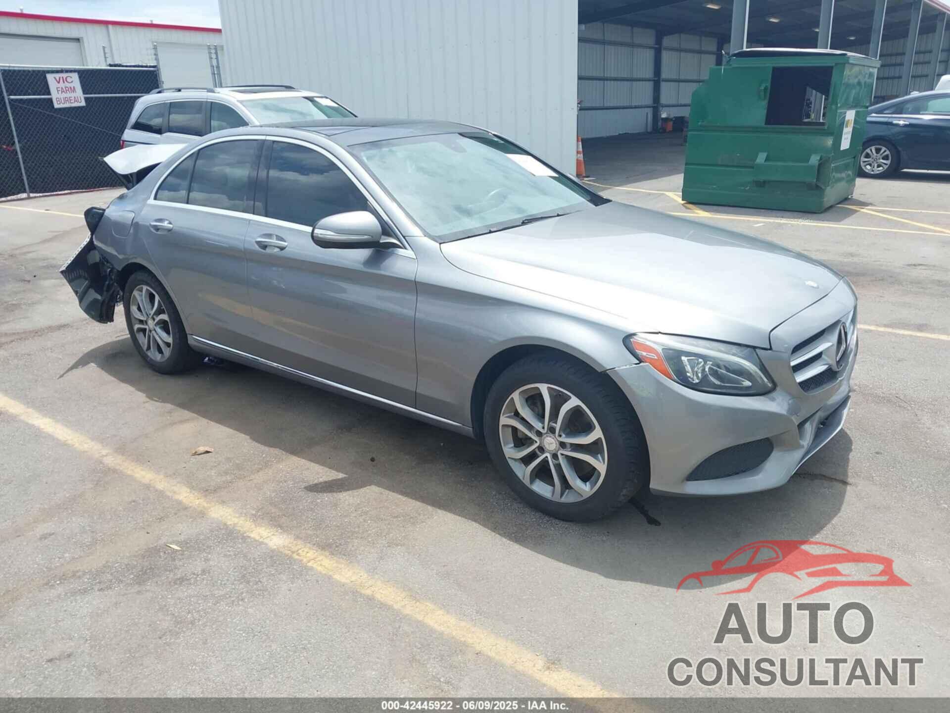 MERCEDES-BENZ C 300 2015 - 55SWF4KB9FU023350