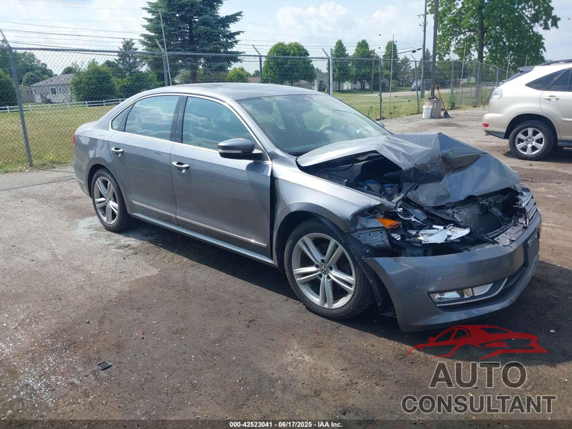 VOLKSWAGEN PASSAT 2014 - 1VWCT7A37EC005768