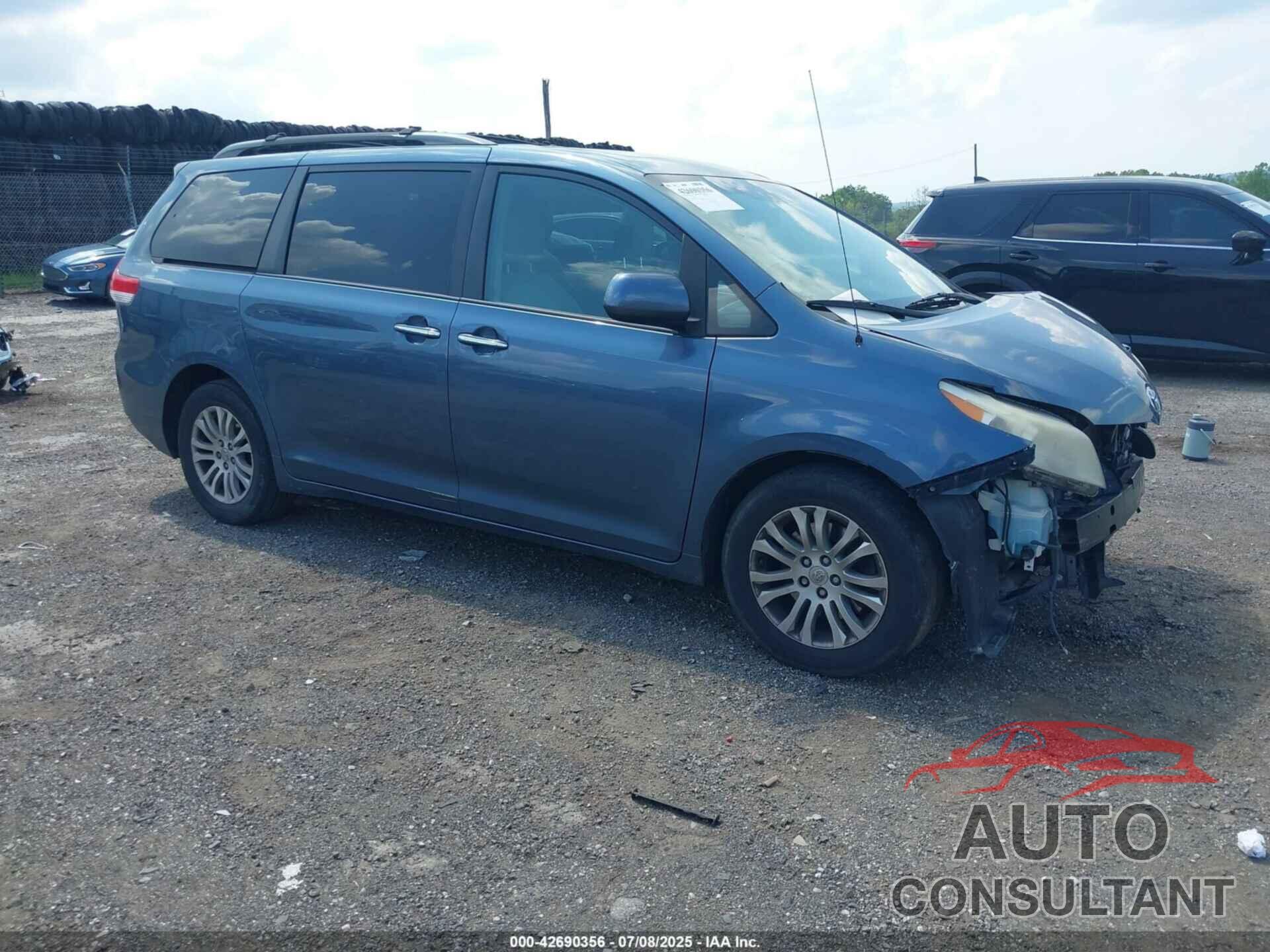 TOYOTA SIENNA 2013 - 5TDYK3DC0DS363372