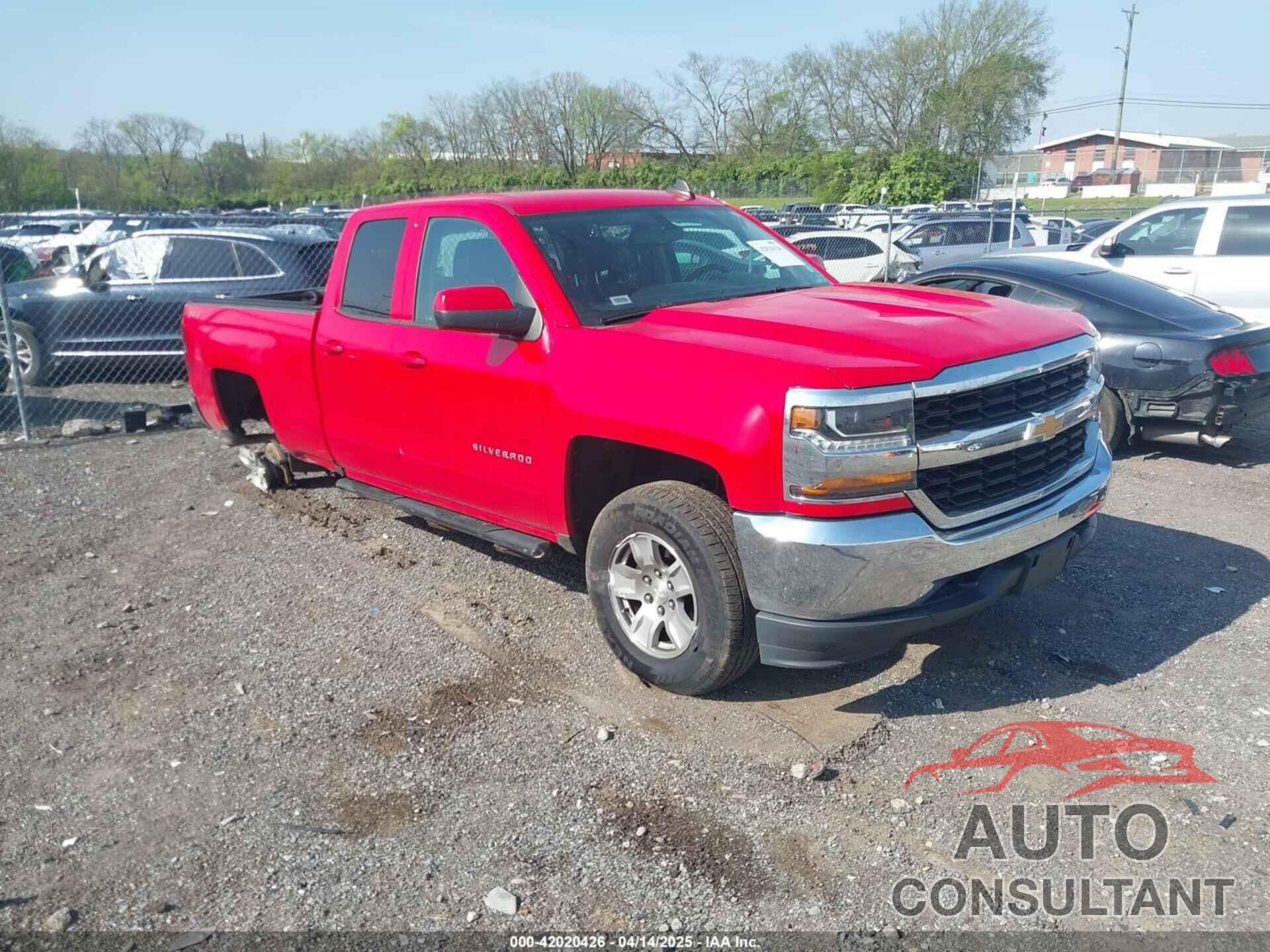 CHEVROLET SILVERADO 1500 2018 - 1GCVKREH2JZ264045