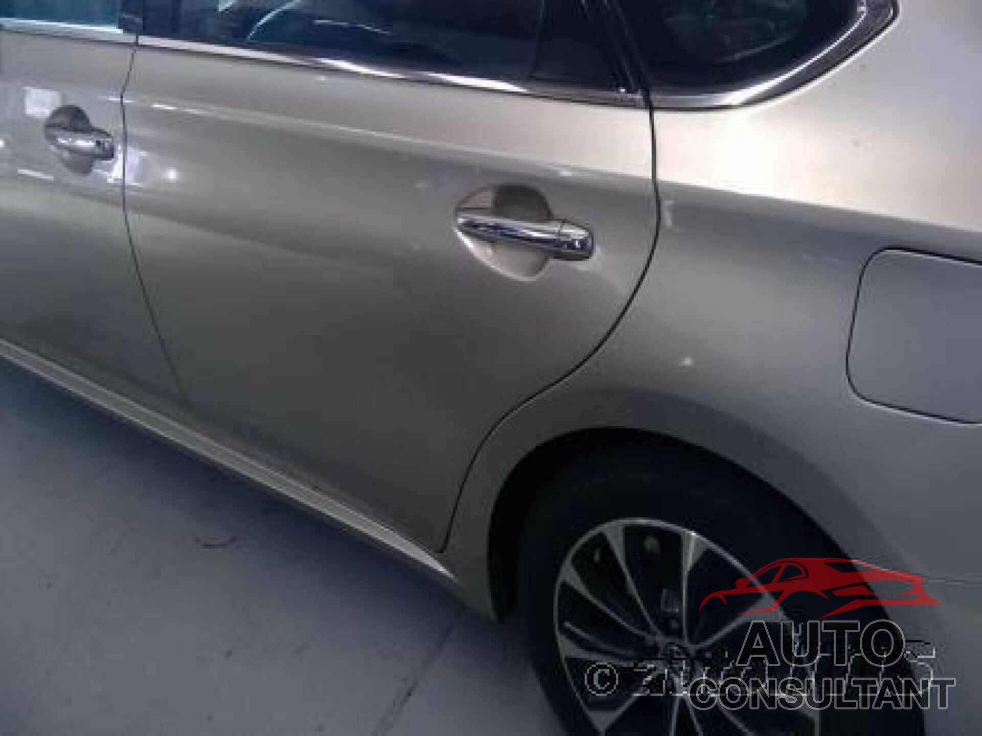 TOYOTA AVALON HYBRID 2018 - 4T1BD1EB0JU063487