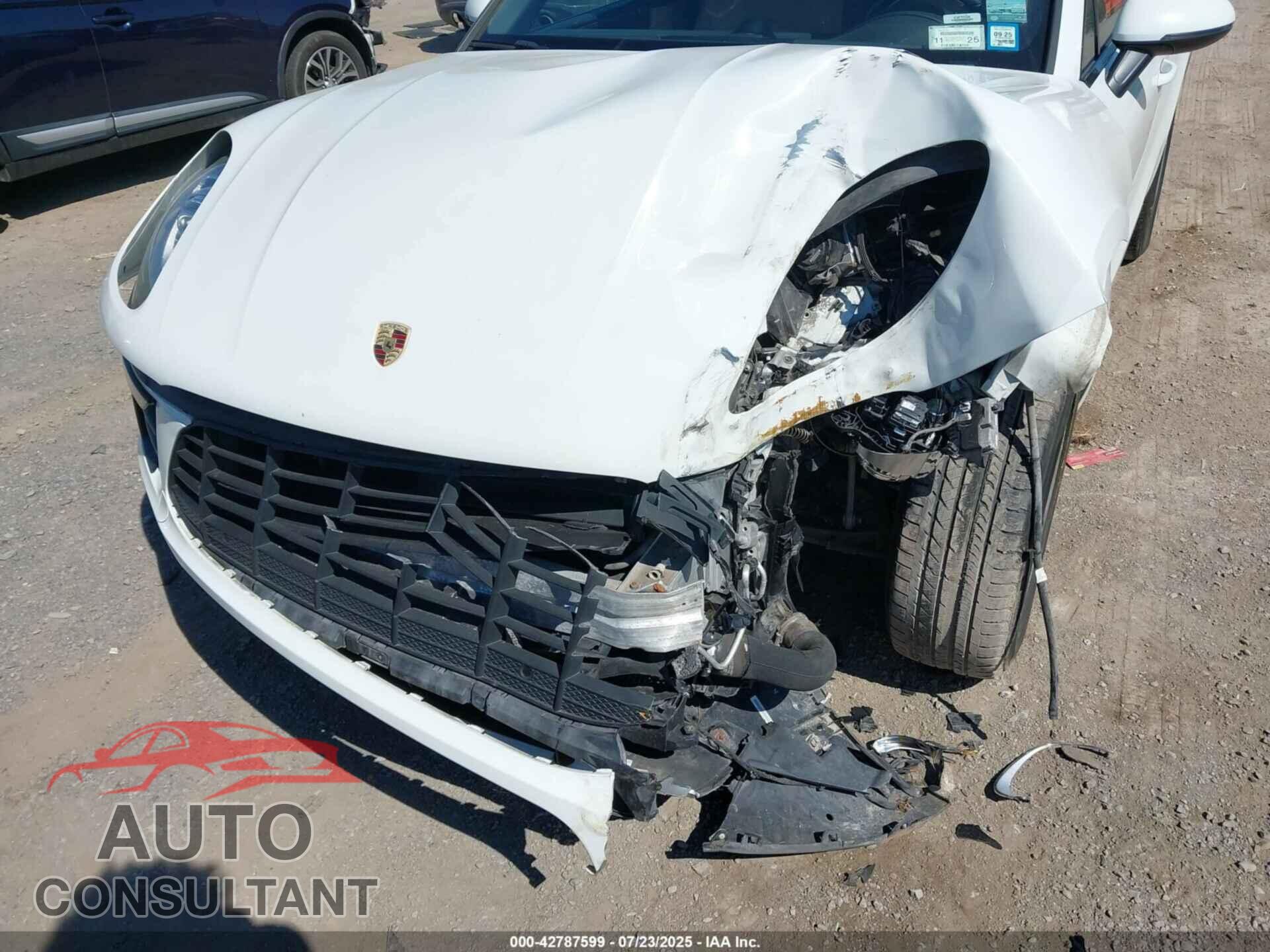 PORSCHE MACAN 2017 - WP1AA2A51HLB05971
