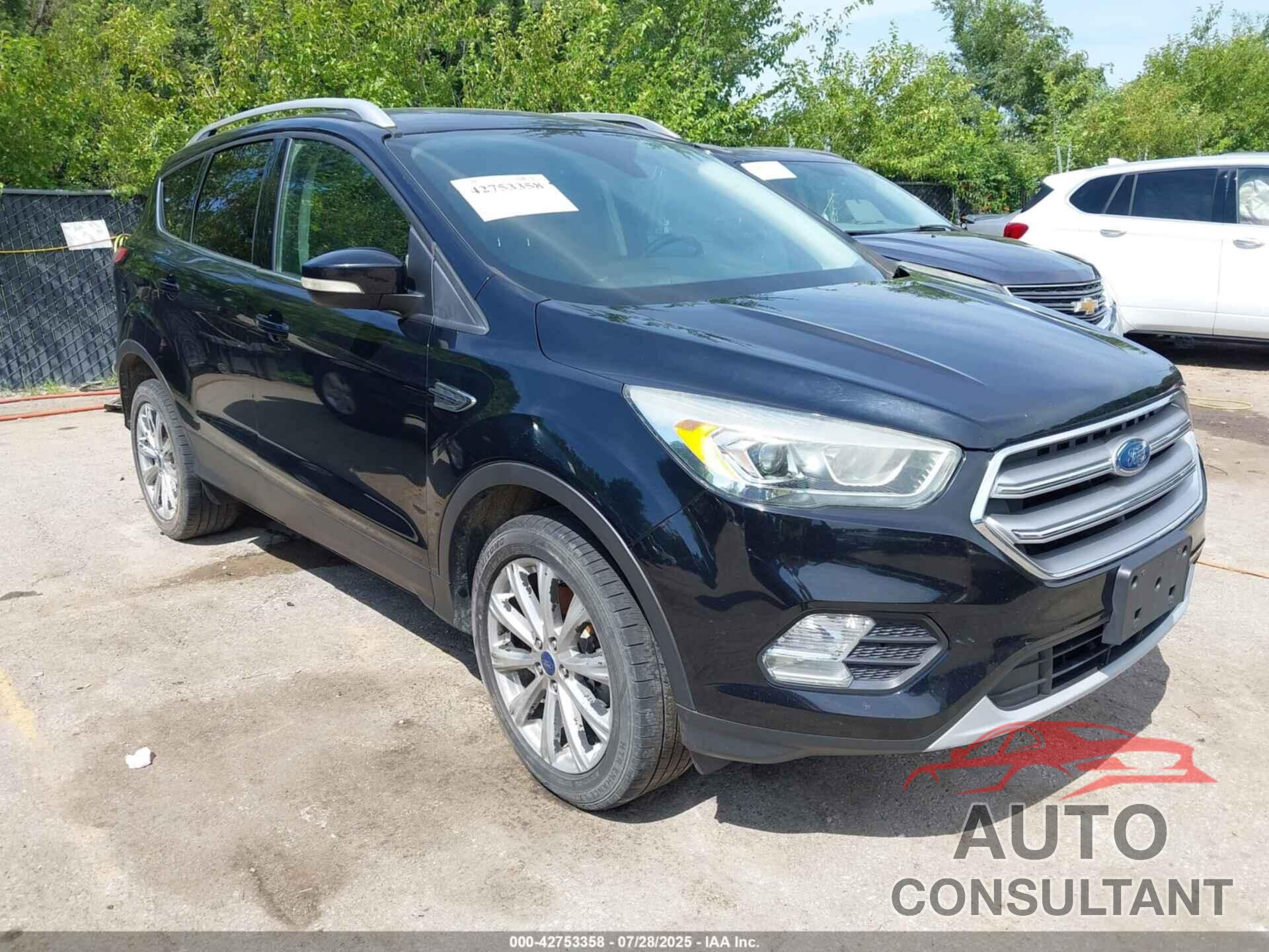FORD ESCAPE 2017 - 1FMCU9J92HUB86966