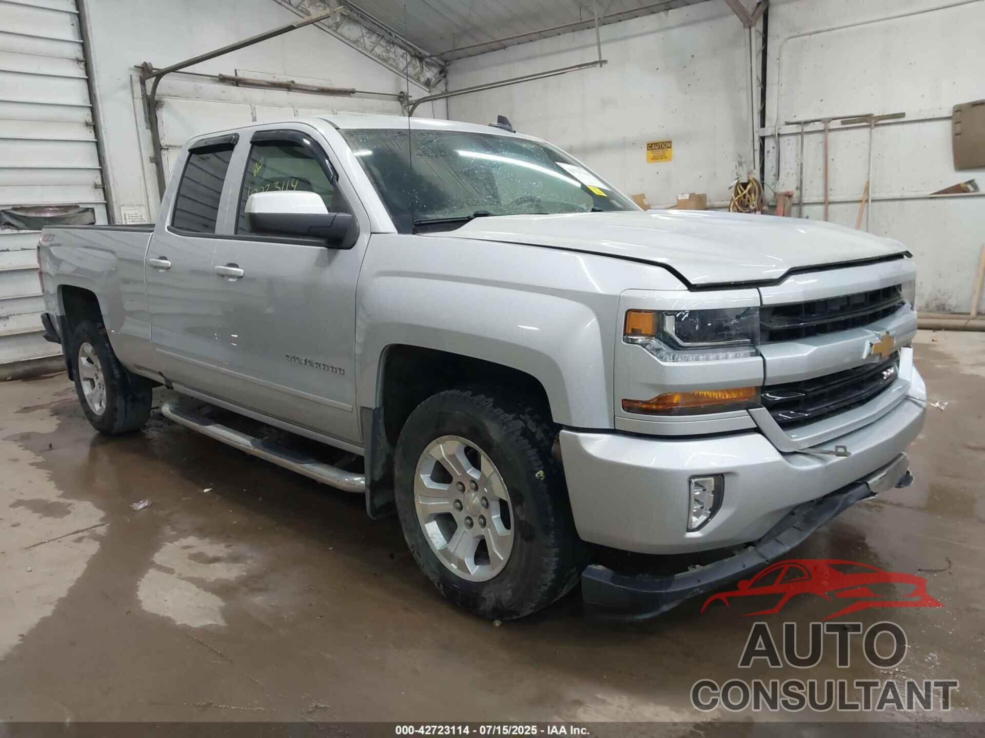 CHEVROLET SILVERADO 1500 2018 - 1GCVKREC1JZ213477