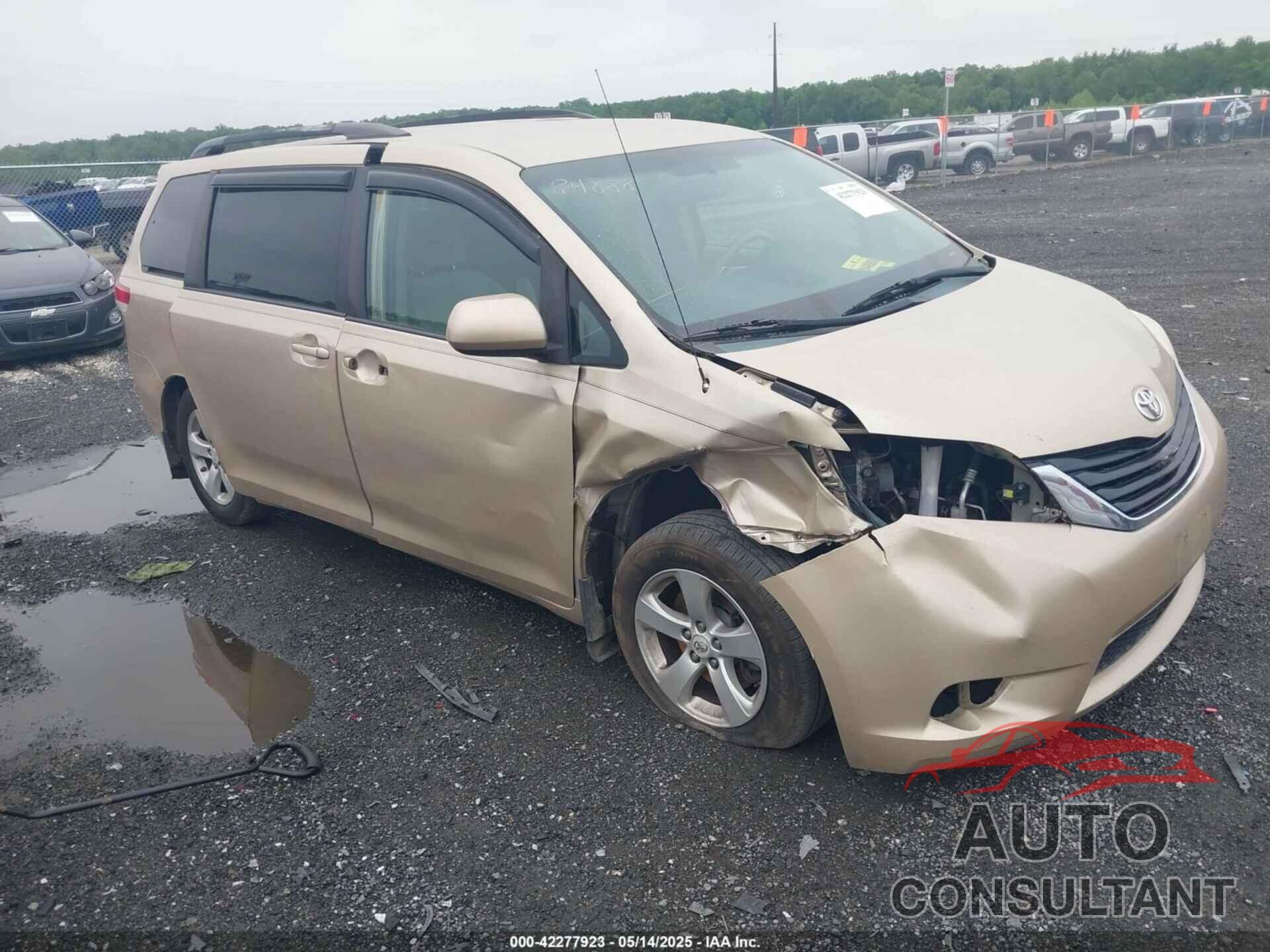 TOYOTA SIENNA 2013 - 5TDKK3DC6DS279952