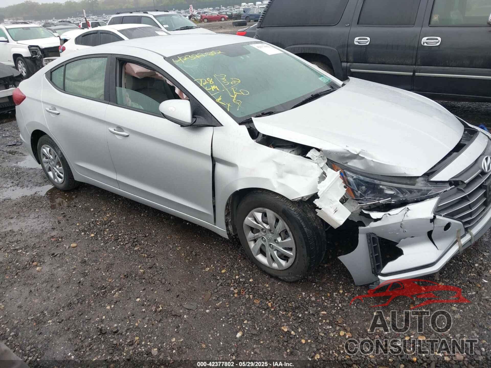 HYUNDAI ELANTRA 2019 - KMHD74LF3KU863435