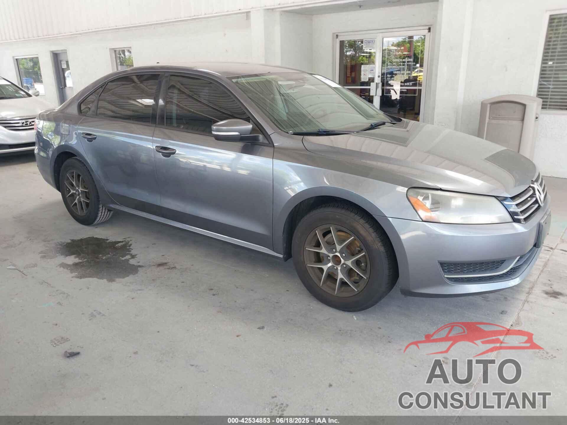 VOLKSWAGEN PASSAT 2015 - 1VWAT7A37FC091544