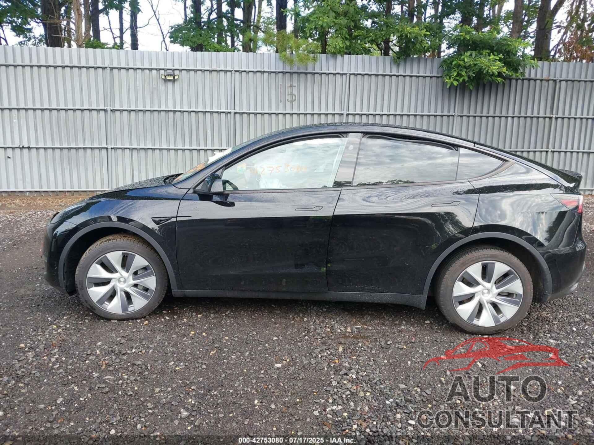 TESLA MODEL Y 2024 - 7SAYGDEE2RA220507