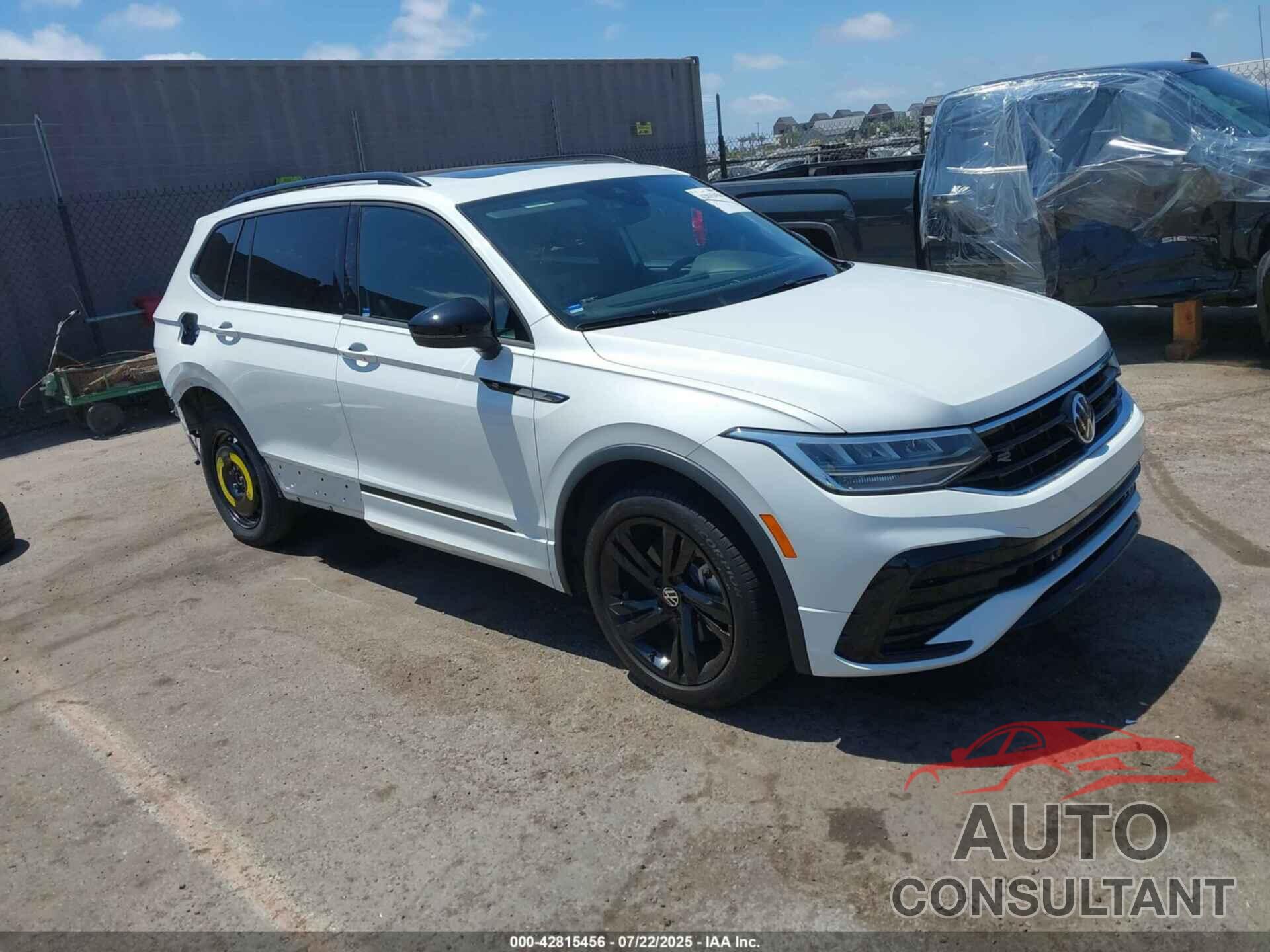 VOLKSWAGEN TIGUAN 2023 - 3VVCB7AX9PM110288