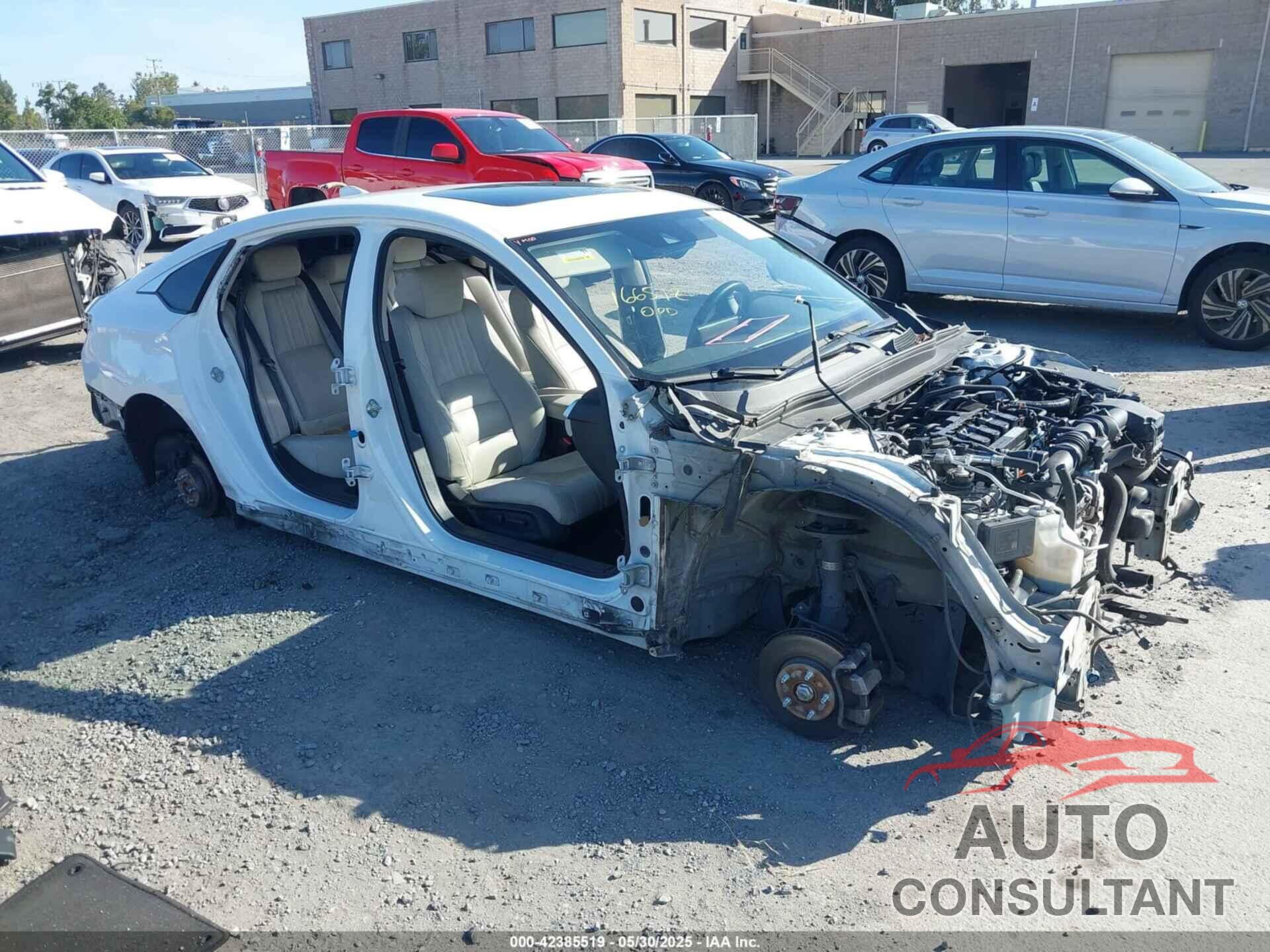 HONDA ACCORD 2018 - 1HGCV1F56JA047361