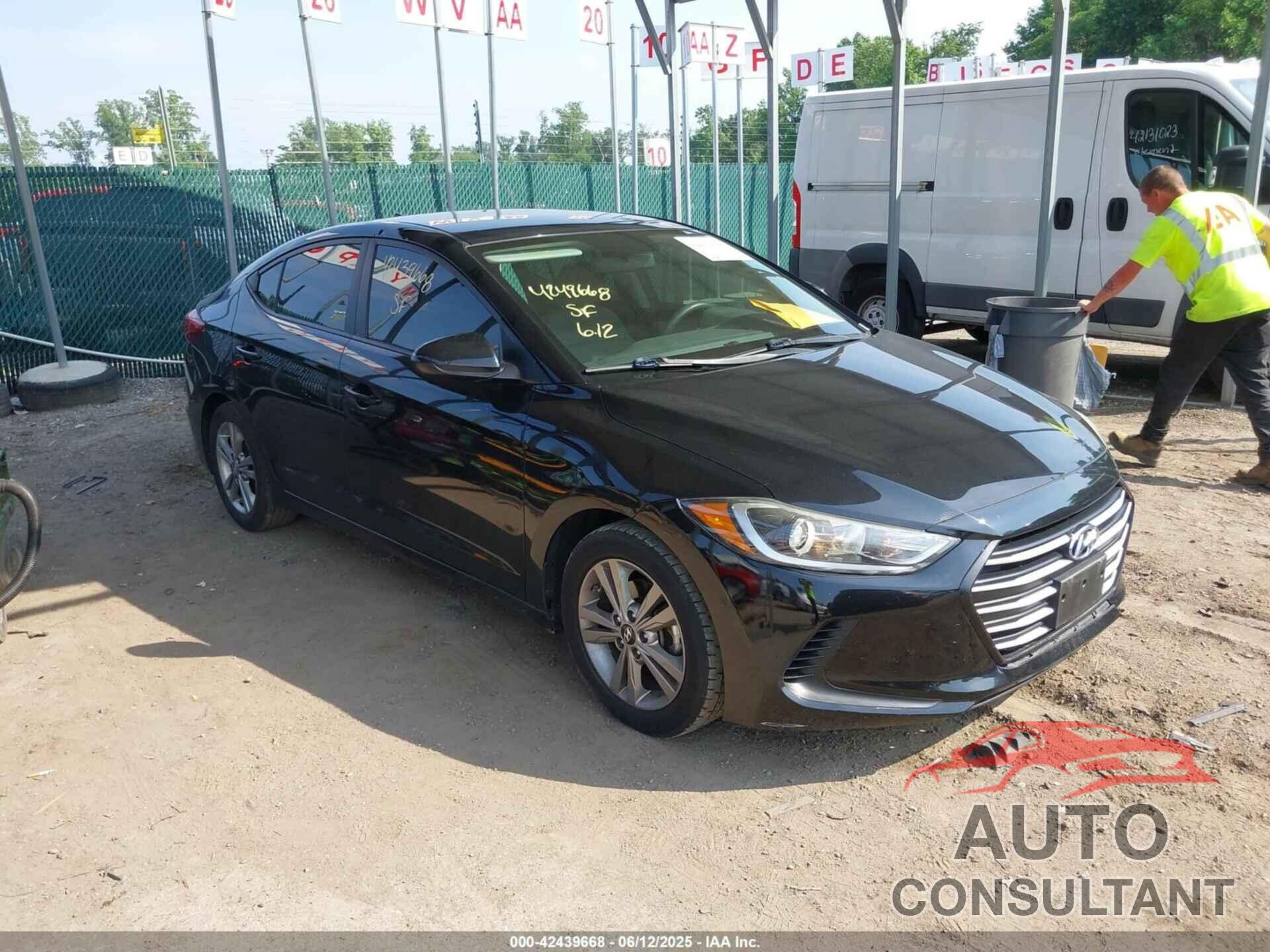 HYUNDAI ELANTRA 2017 - KMHD84LF2HU206311
