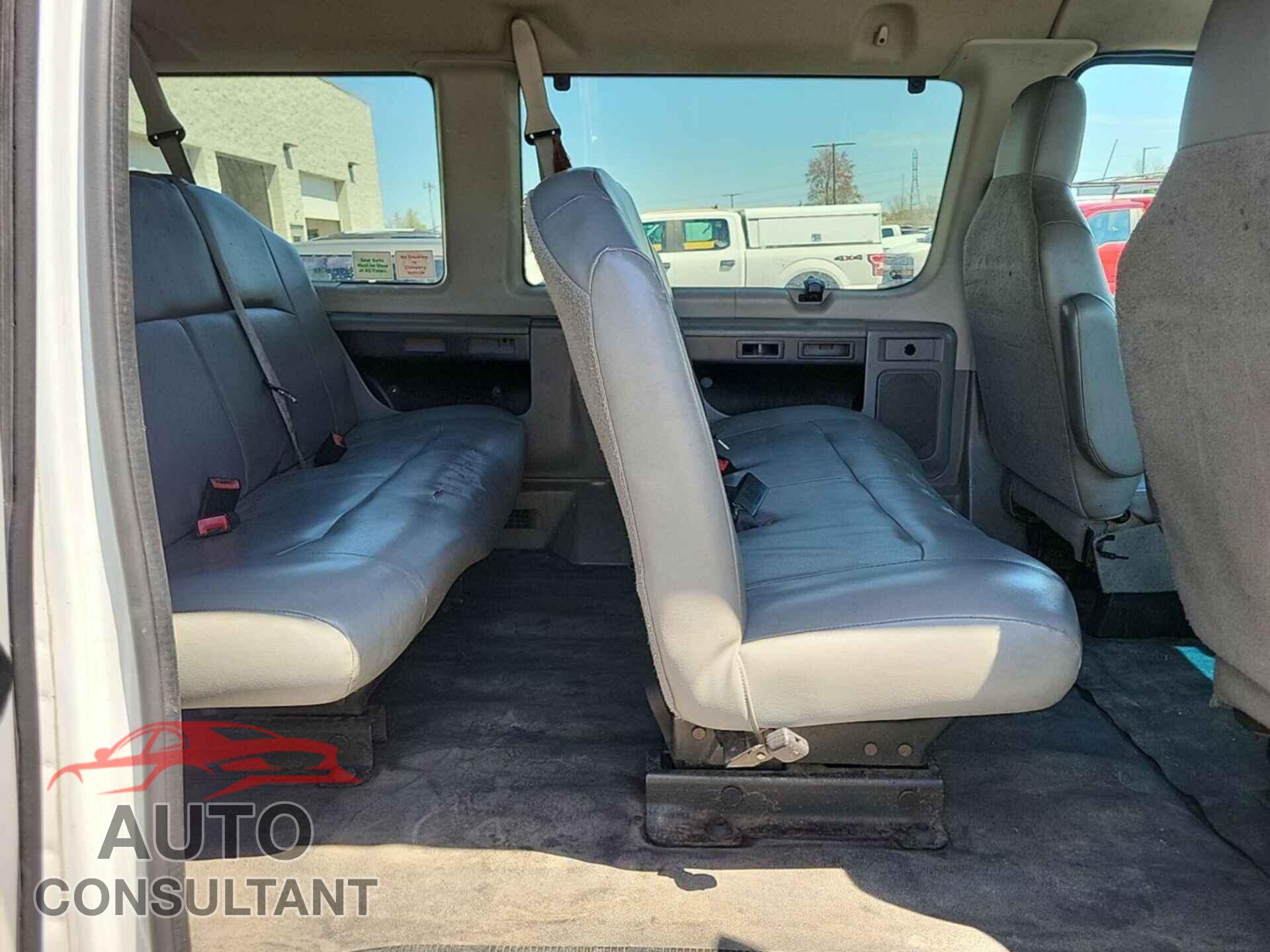 FORD ECONOLINE 2013 - 1FBNE3BL0DDA52652
