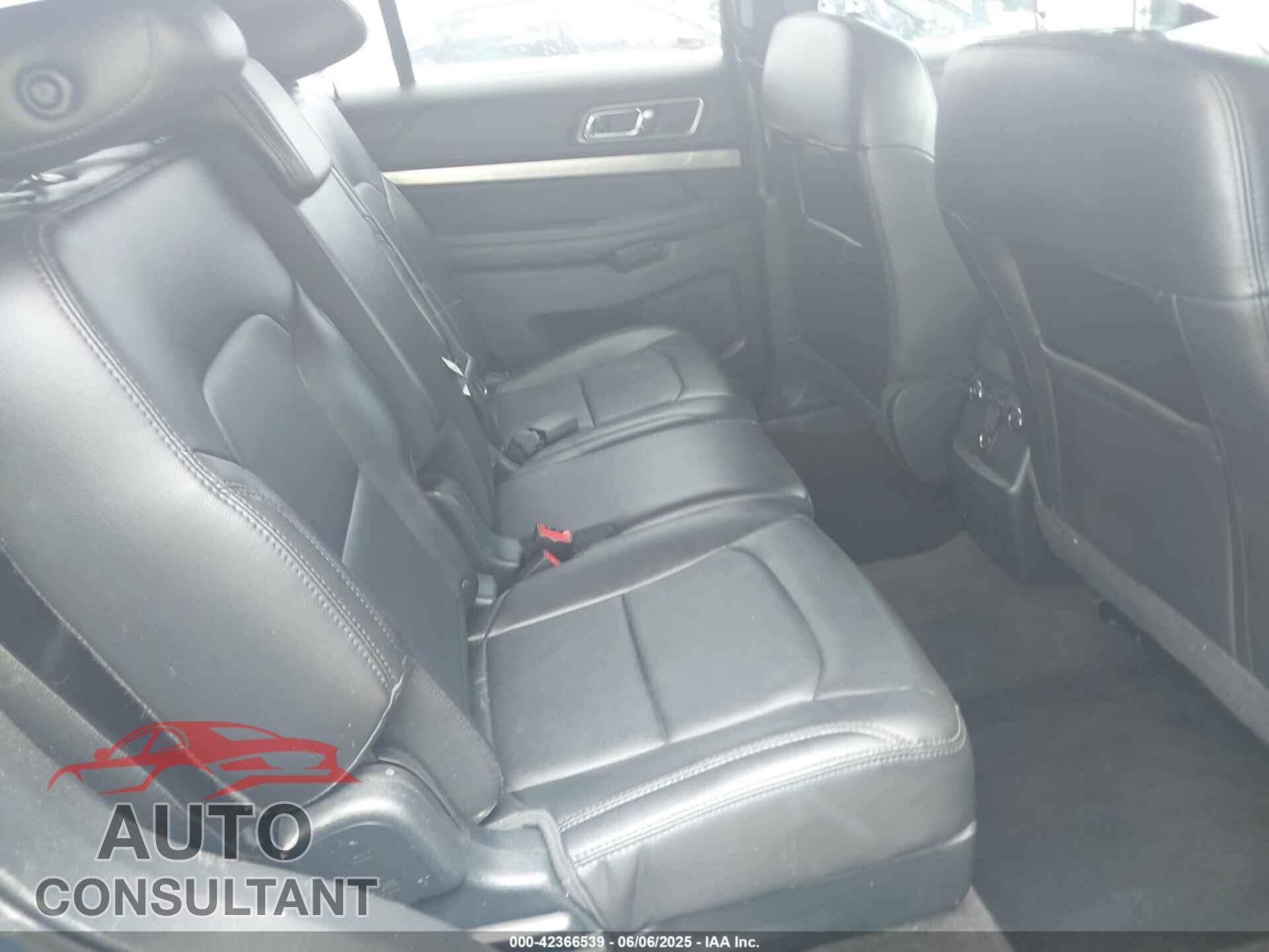 FORD EXPLORER 2018 - 1FM5K7D85JGB77656