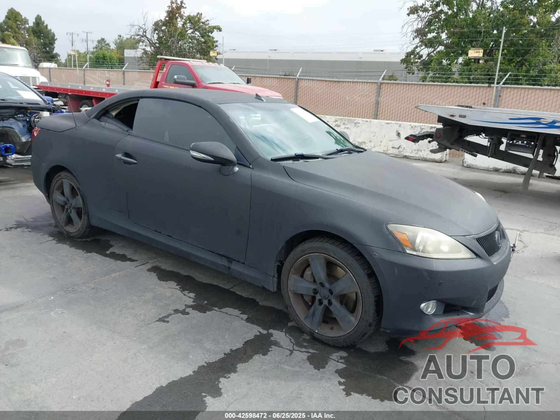 LEXUS IS 350C 2011 - JTHFE2C28B2505195