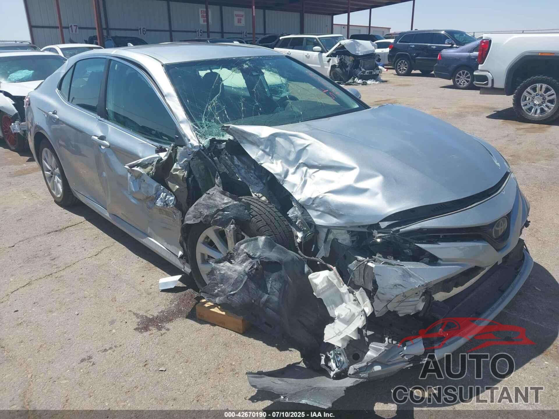 TOYOTA CAMRY 2019 - 4T1B11HK6KU852250