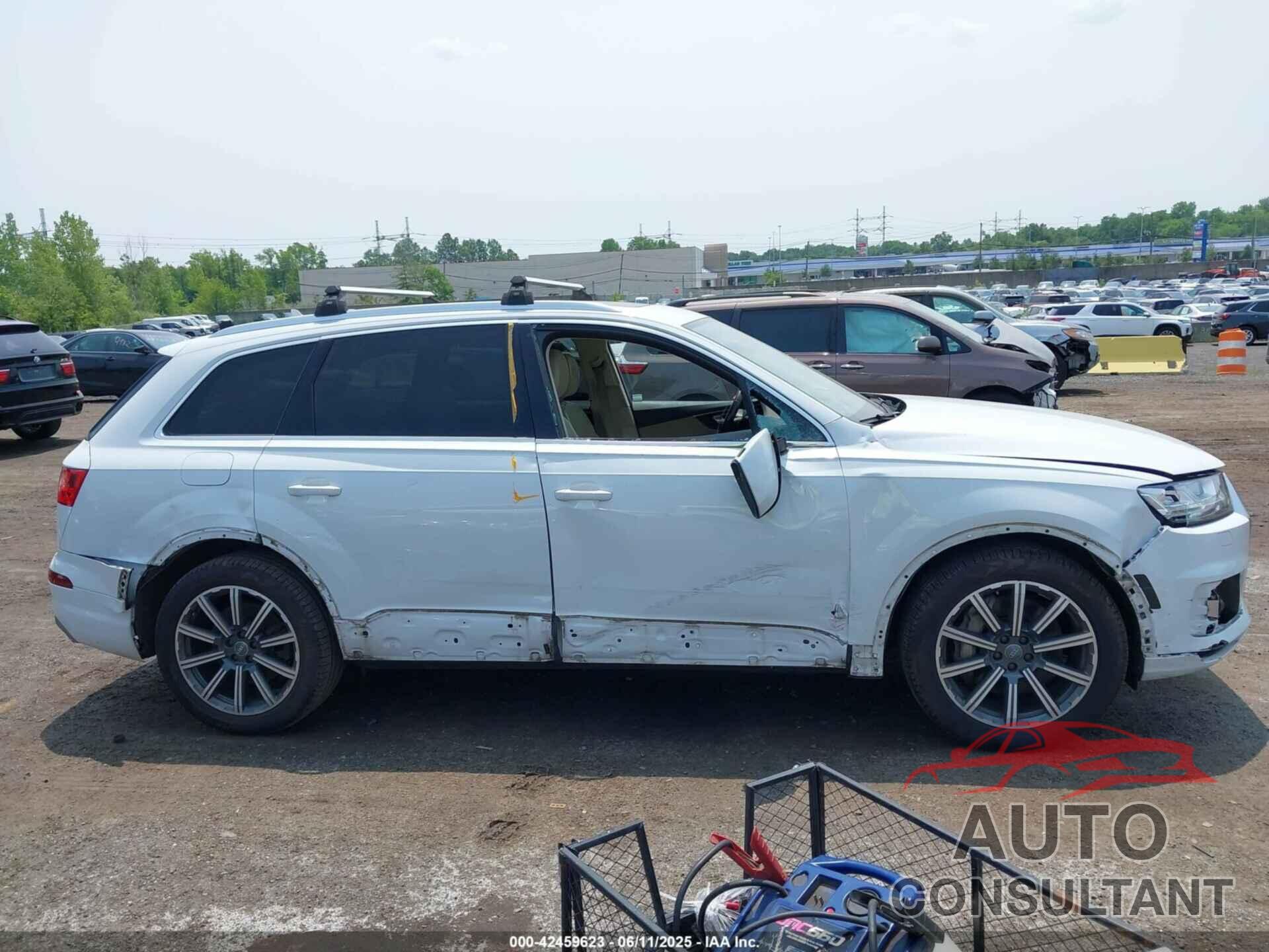 AUDI Q7 2017 - WA1VABF77HD030761