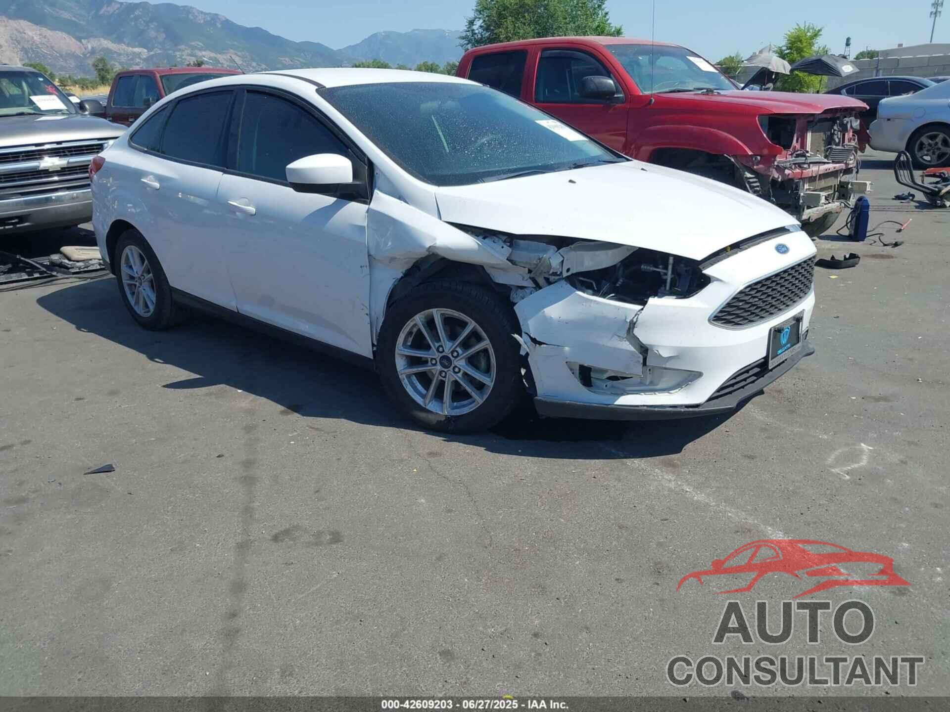 FORD FOCUS 2018 - 1FADP3F2XJL250665