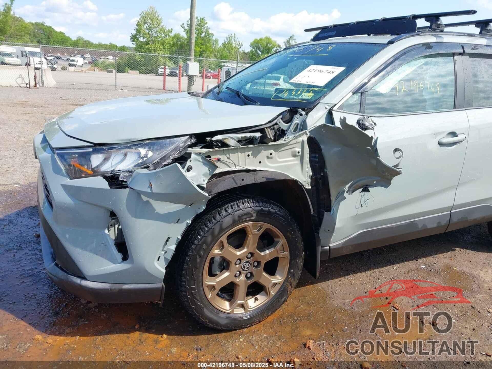 TOYOTA RAV4 2021 - 2T3P1RFV0MC144315