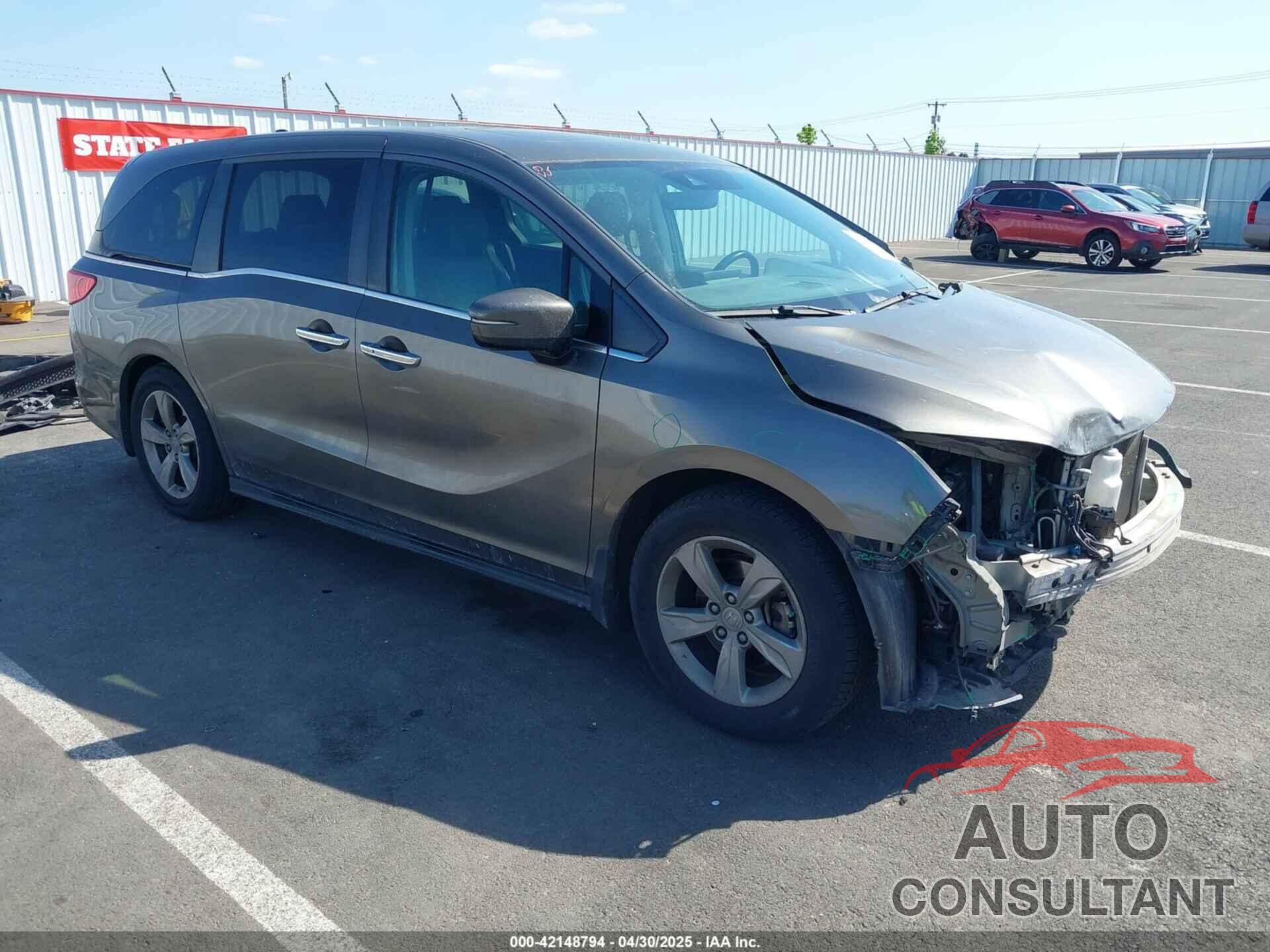 HONDA ODYSSEY 2018 - 5FNRL6H74JB049269