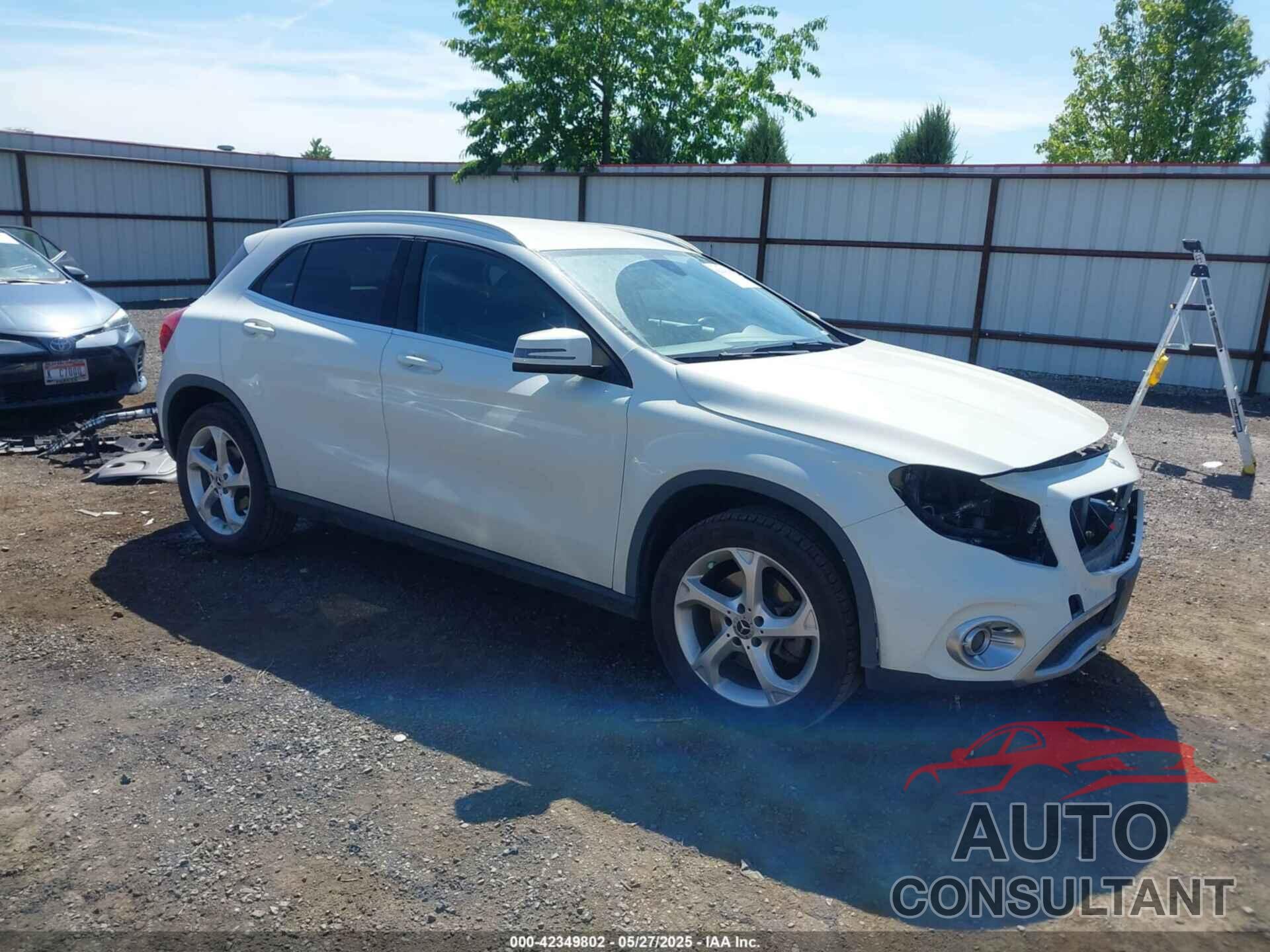 MERCEDES-BENZ GLA 250 2018 - WDCTG4GB7JJ417354