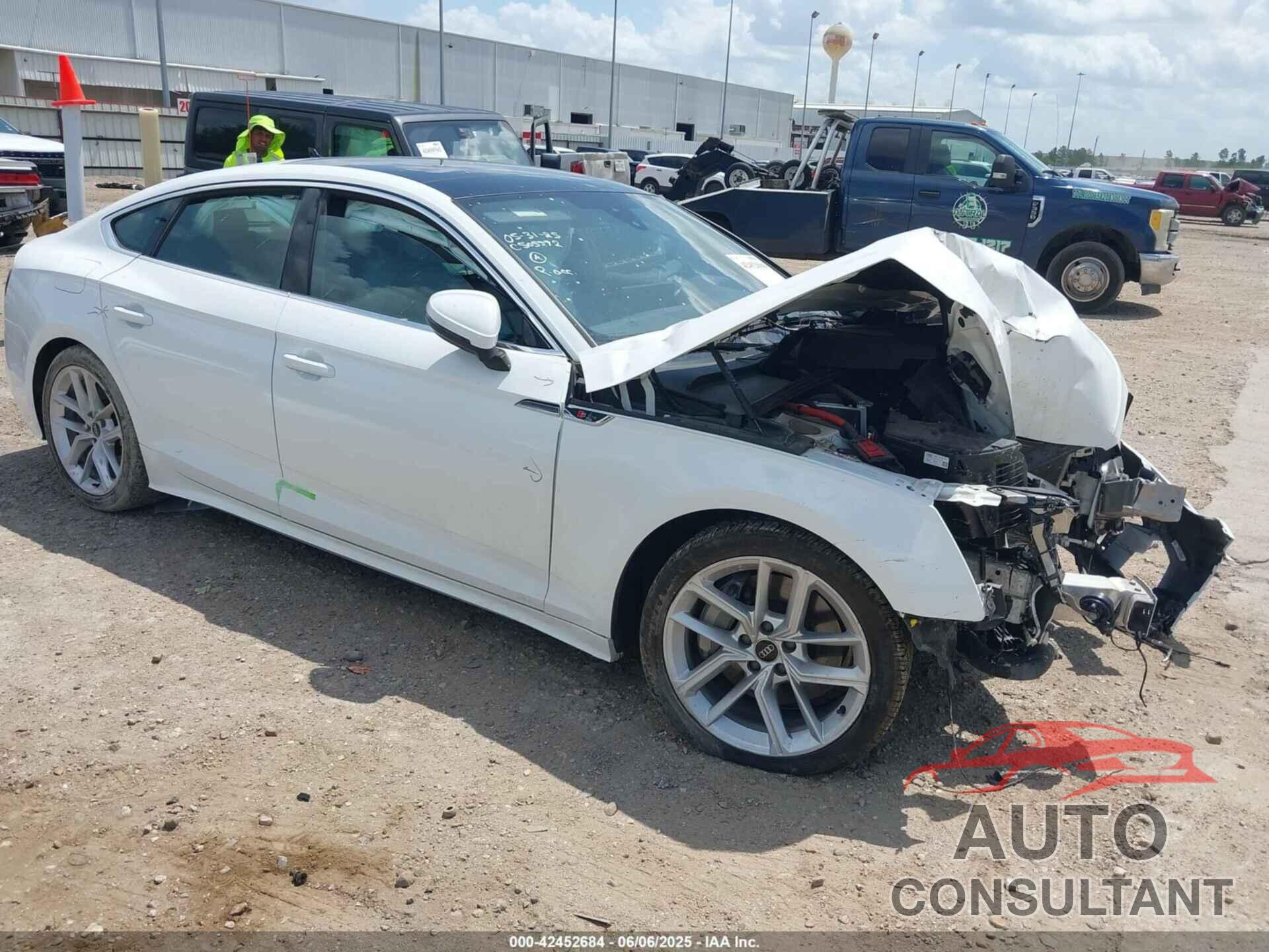 AUDI A5 SPORTBACK 2024 - WAUFACF52RA022341