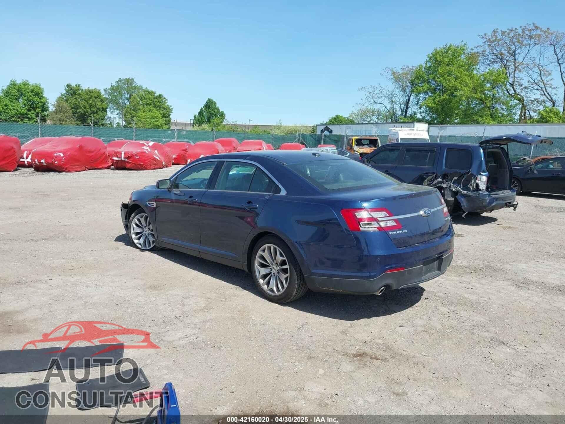 FORD TAURUS 2017 - 1FAHP2F80HG110143