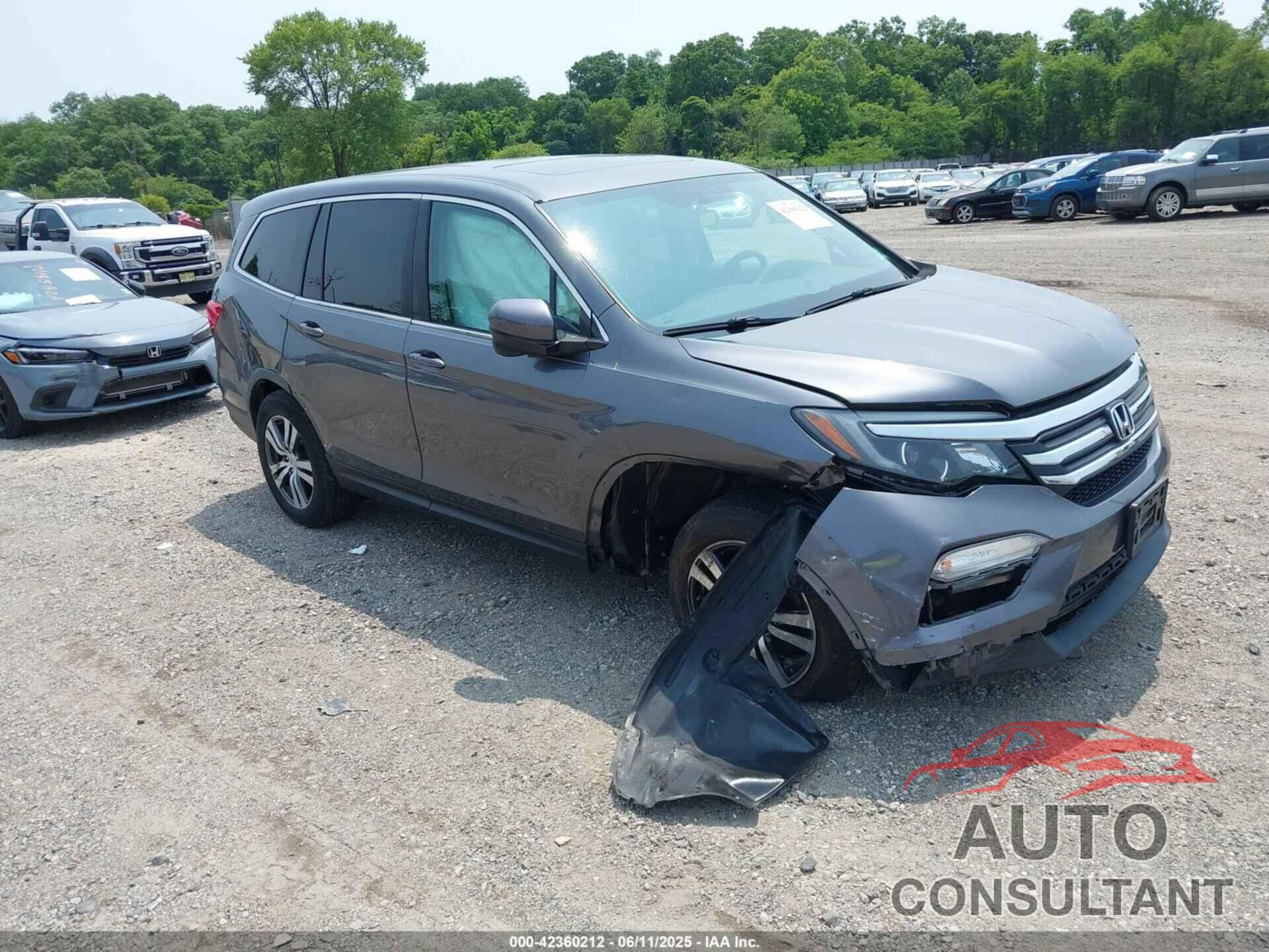 HONDA PILOT 2017 - 5FNYF6H51HB005581