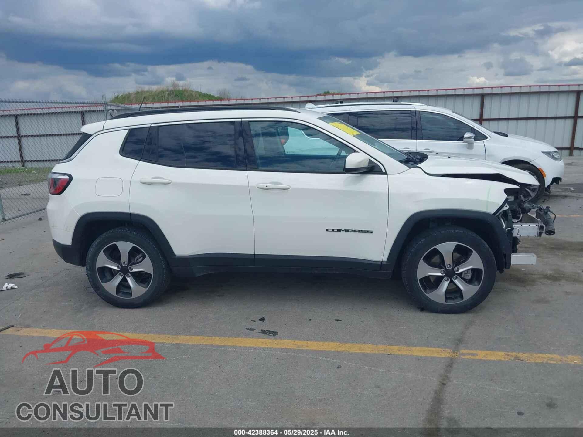 JEEP COMPASS 2018 - 3C4NJDBB4JT232968