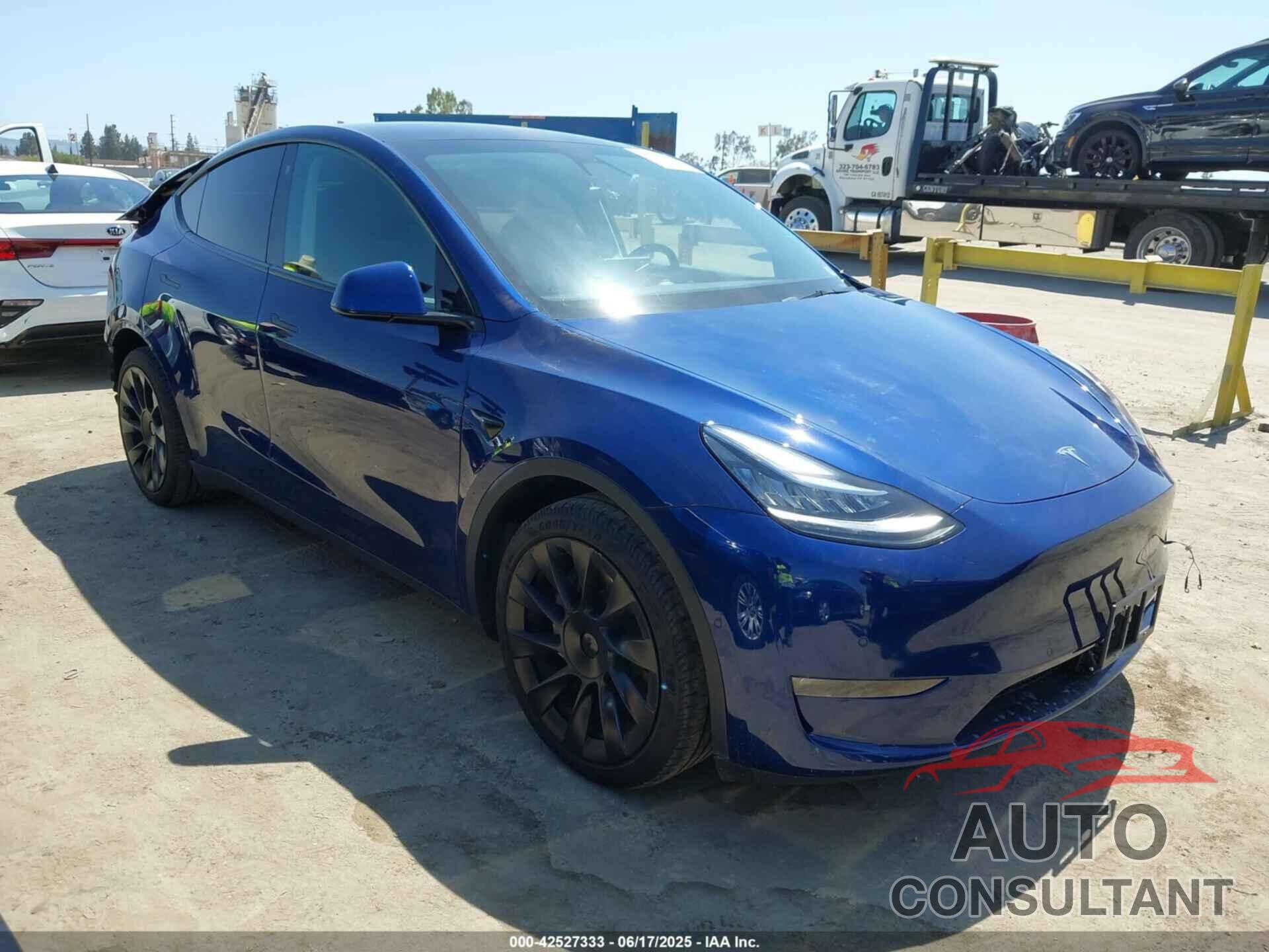 TESLA MODEL Y 2021 - 5YJYGDEE3MF275766