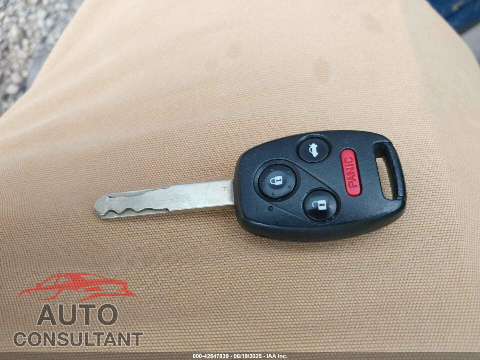 HONDA CIVIC 2012 - 2HGFB2F53CH564407