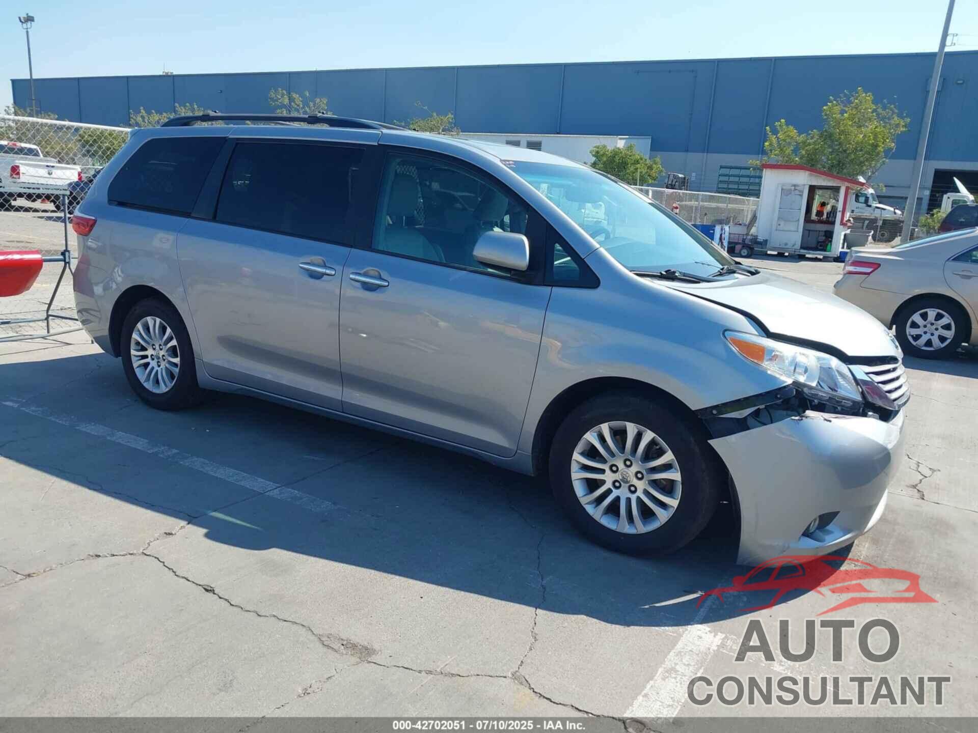 TOYOTA SIENNA 2016 - 5TDYK3DC3GS732410