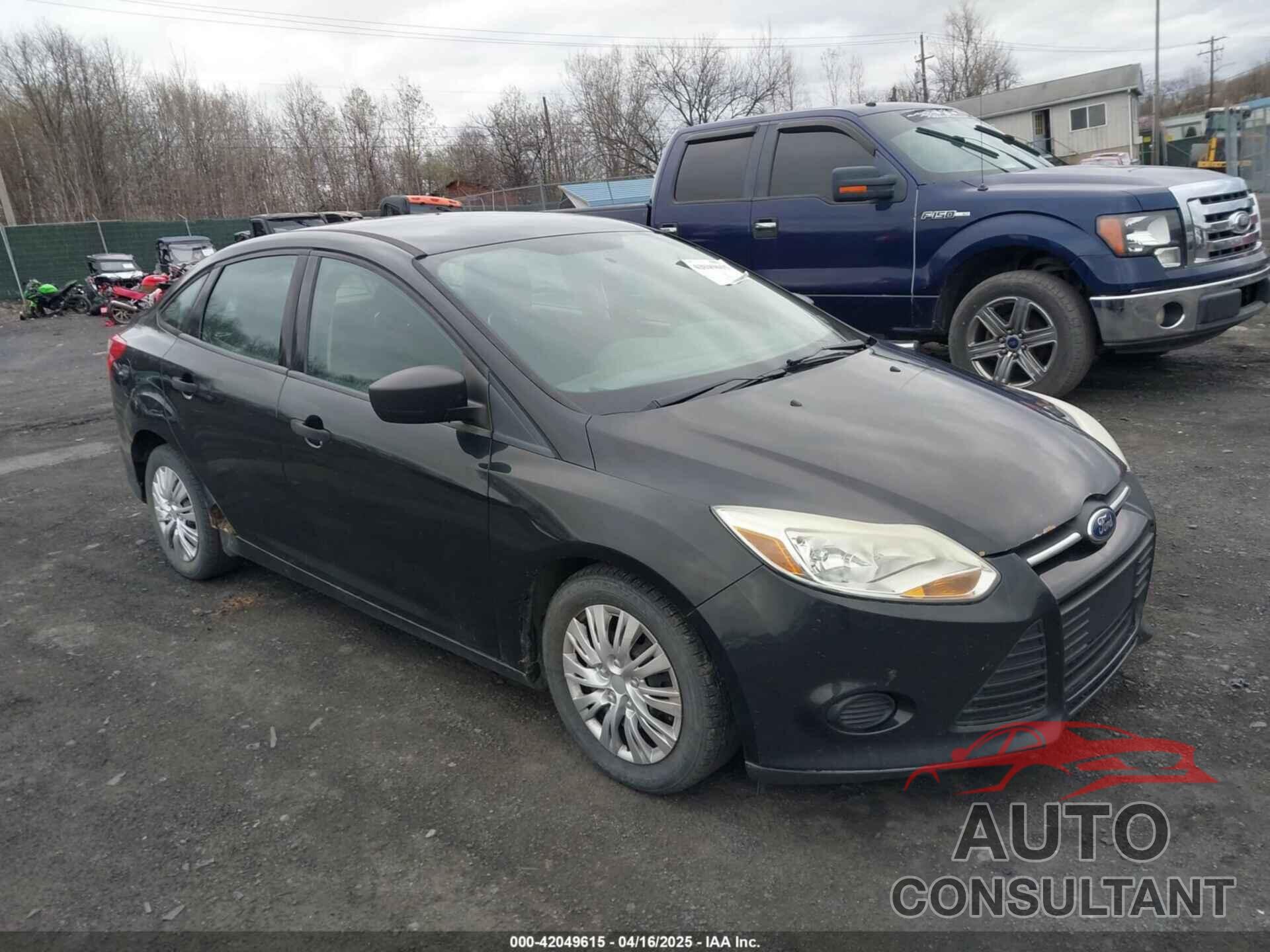 FORD FOCUS 2013 - 1FADP3E20DL274639