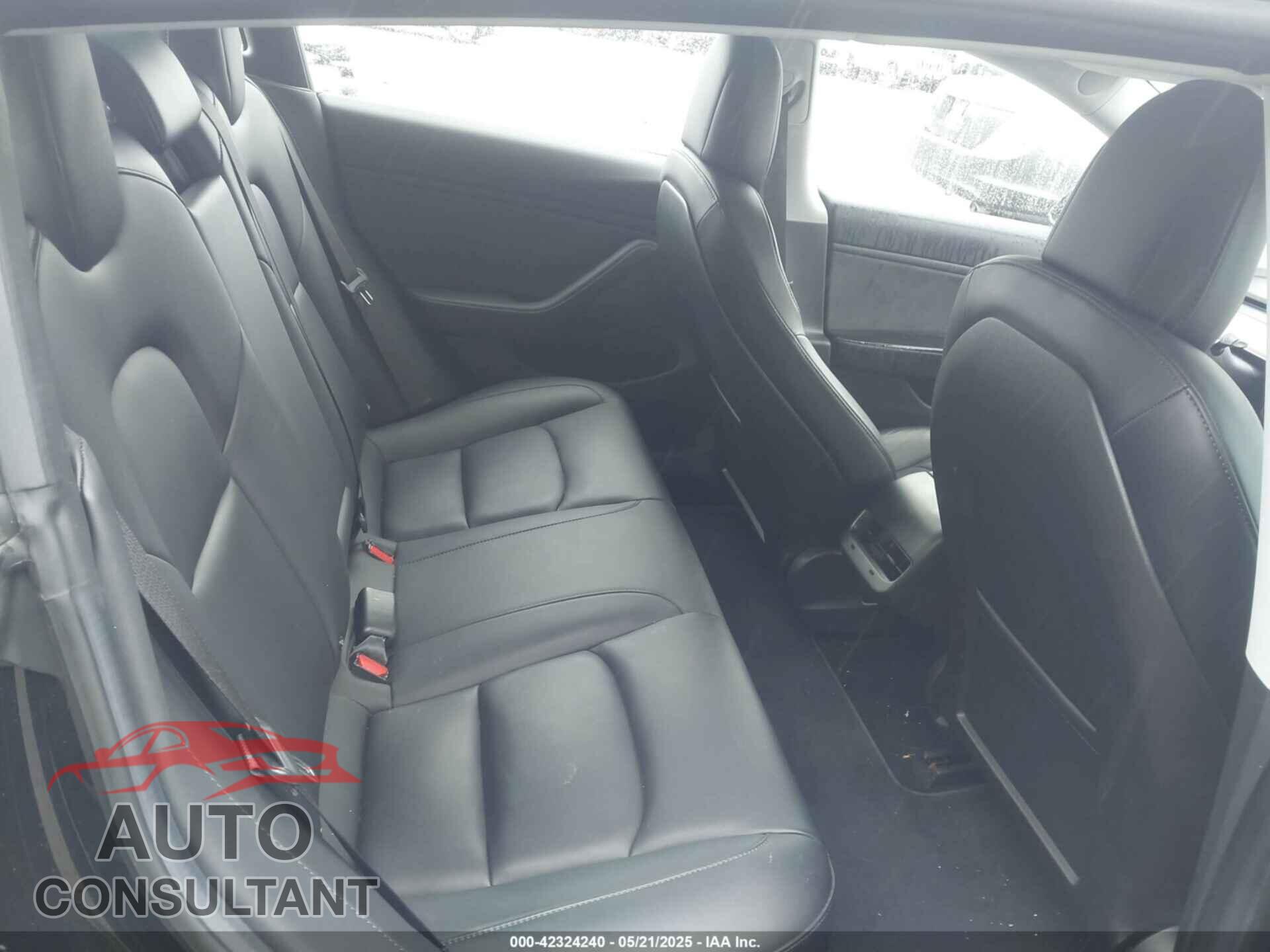 TESLA MODEL 3 2018 - 5YJ3E1EB7JF070600