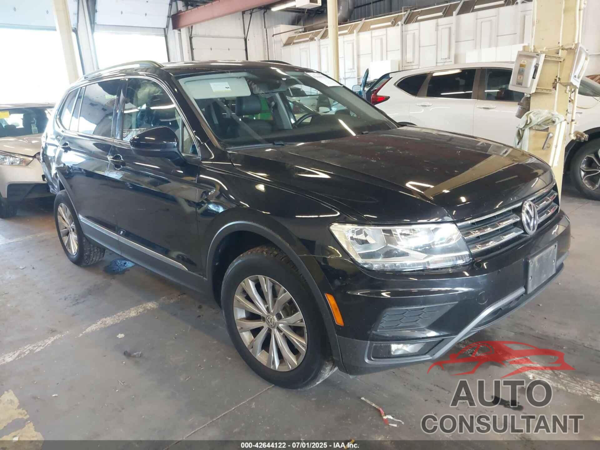 VOLKSWAGEN TIGUAN 2018 - 3VV2B7AX9JM001557